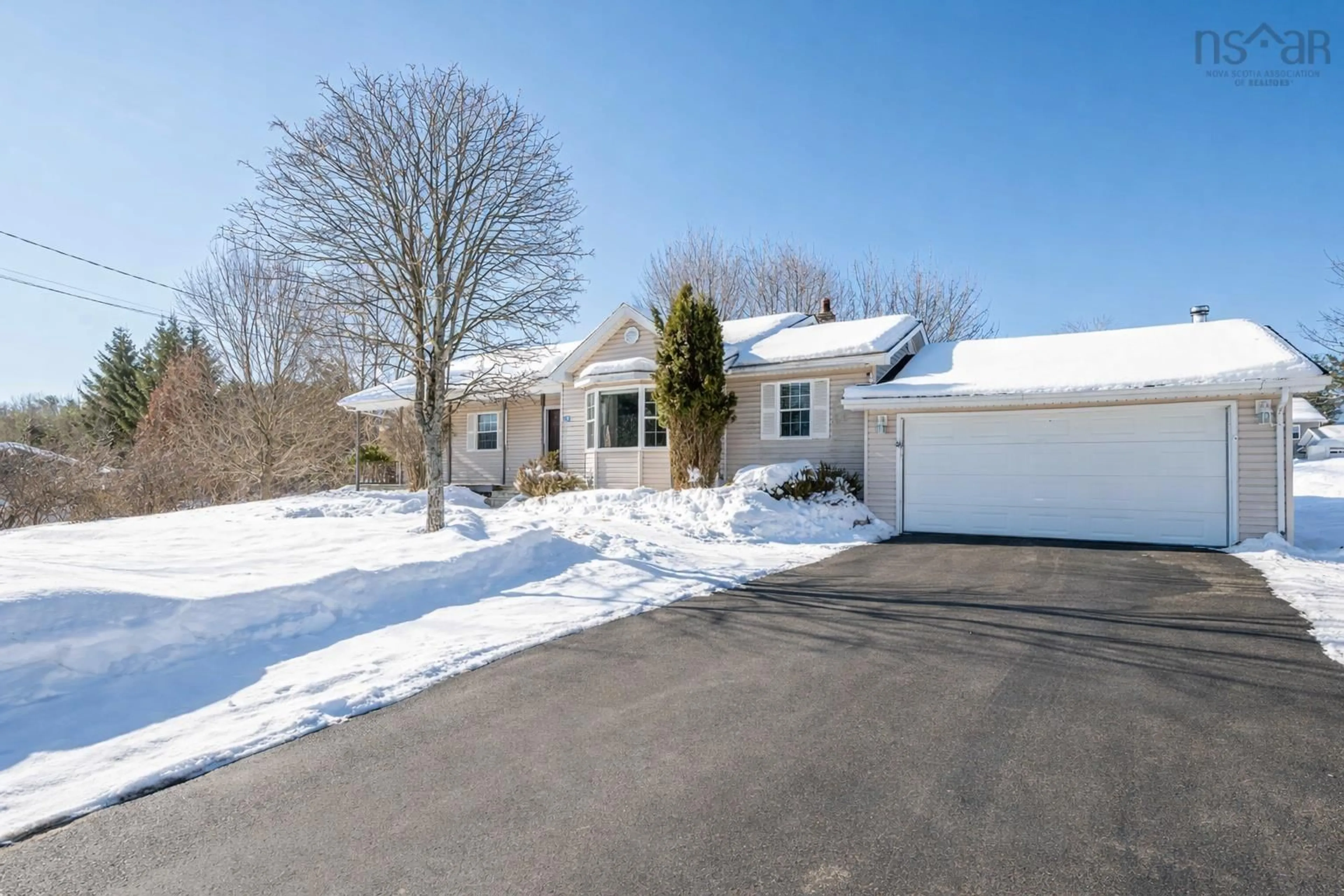 A pic from outside/outdoor area/front of a property/back of a property/a pic from drone, street for 24 Rand St, Hantsport Nova Scotia B0P 1P0