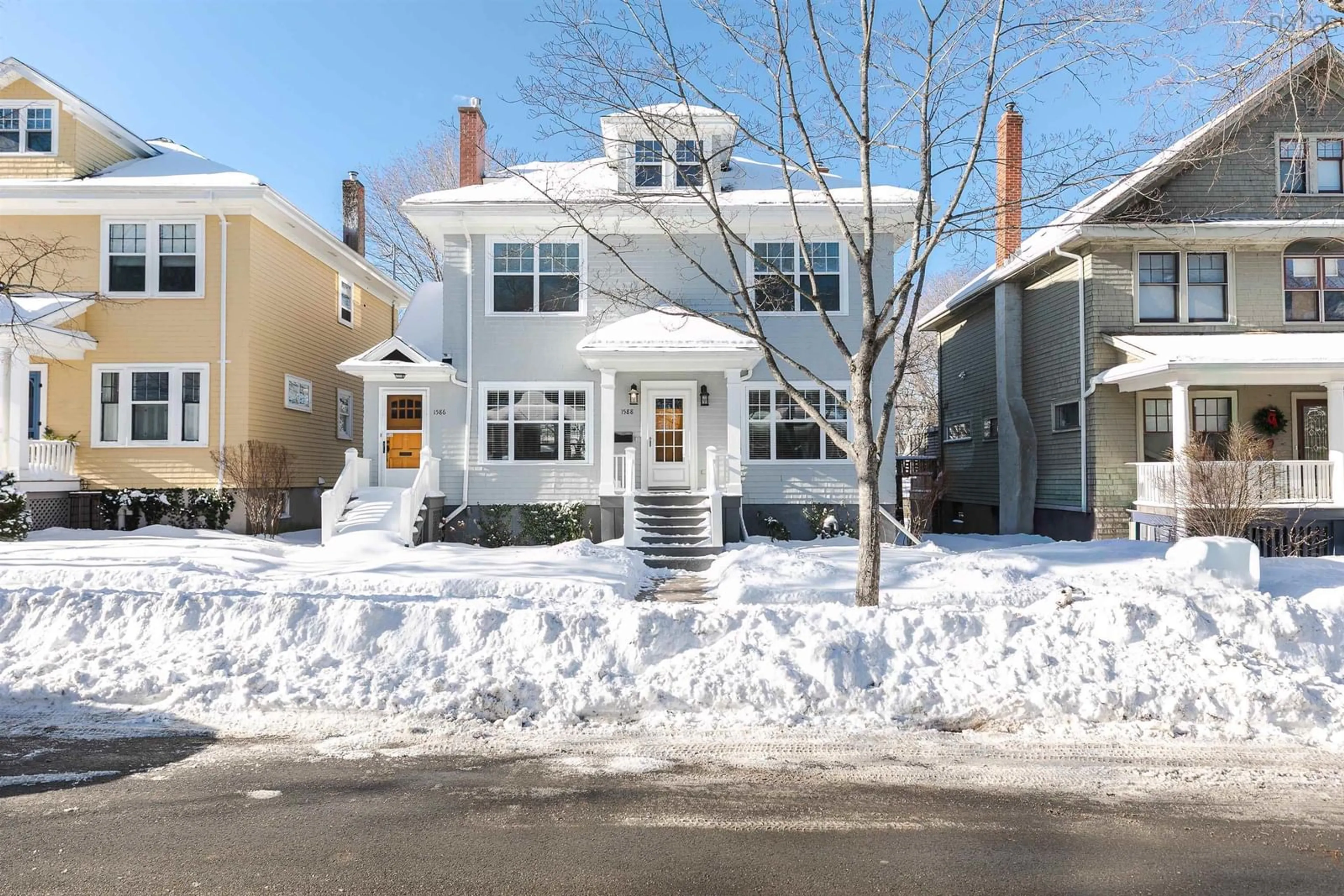 Unknown for 1588 Chestnut St, Halifax Nova Scotia B3H 3T2