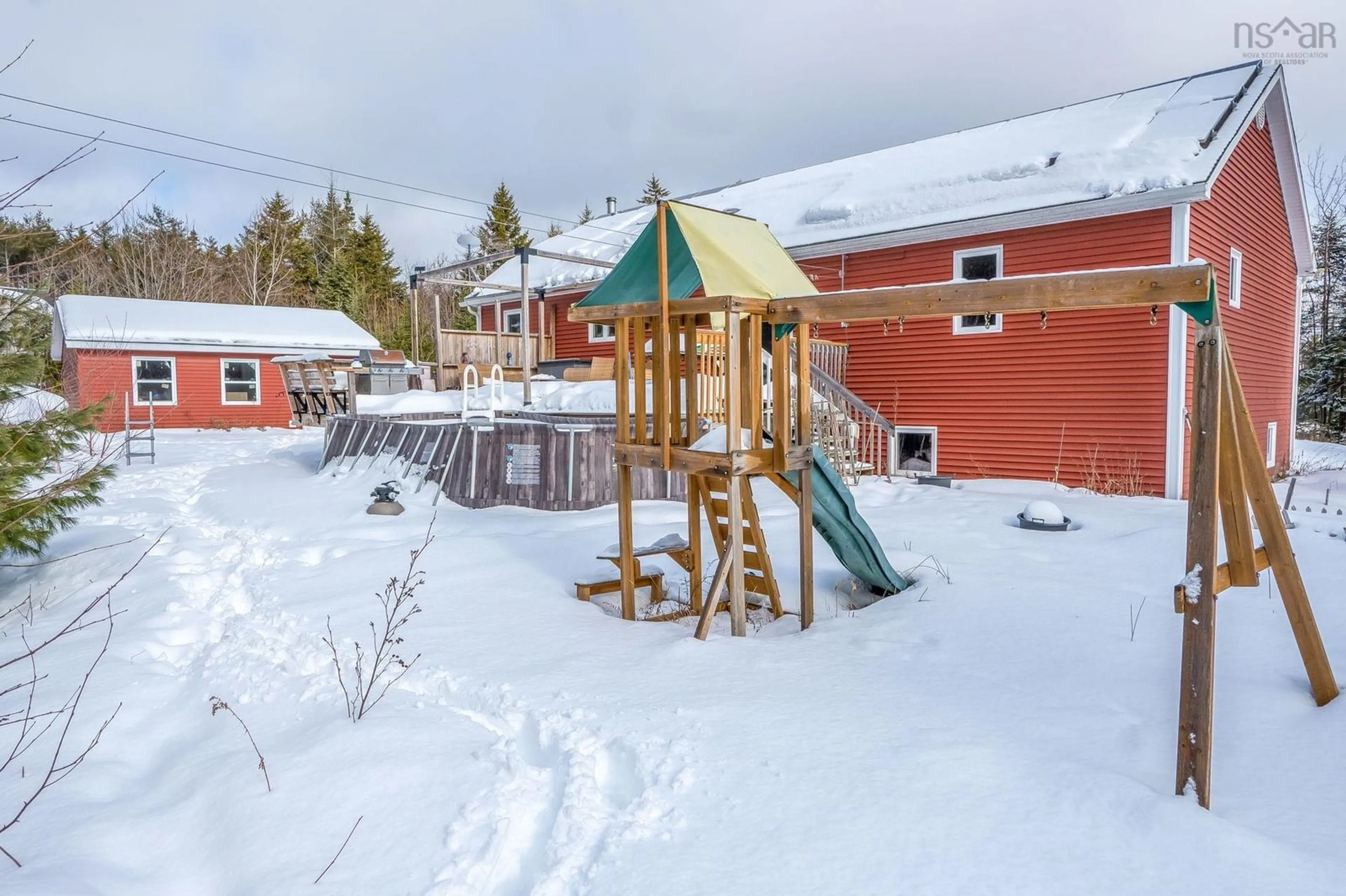 Patio, unknown for 47 Wolf Dr, Hubbards Nova Scotia B0J 1T0