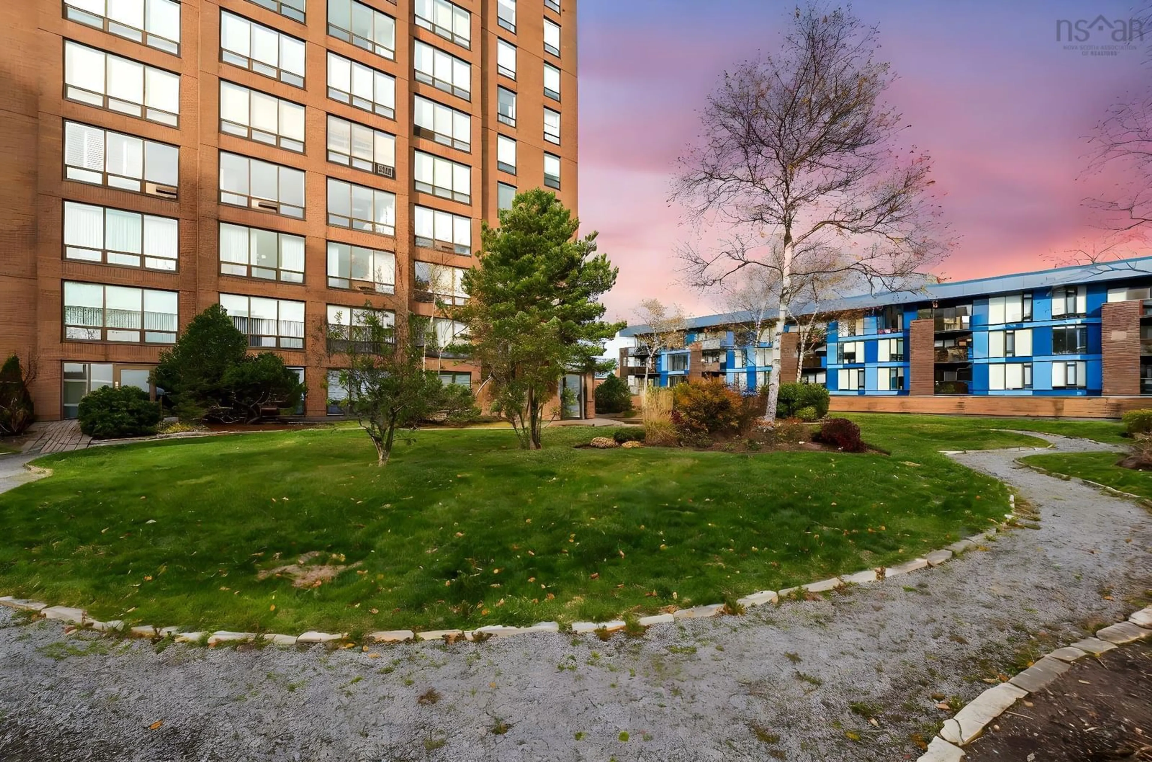 Patio, building for 1465 Brenton St #702, Halifax Nova Scotia B3J 3T3