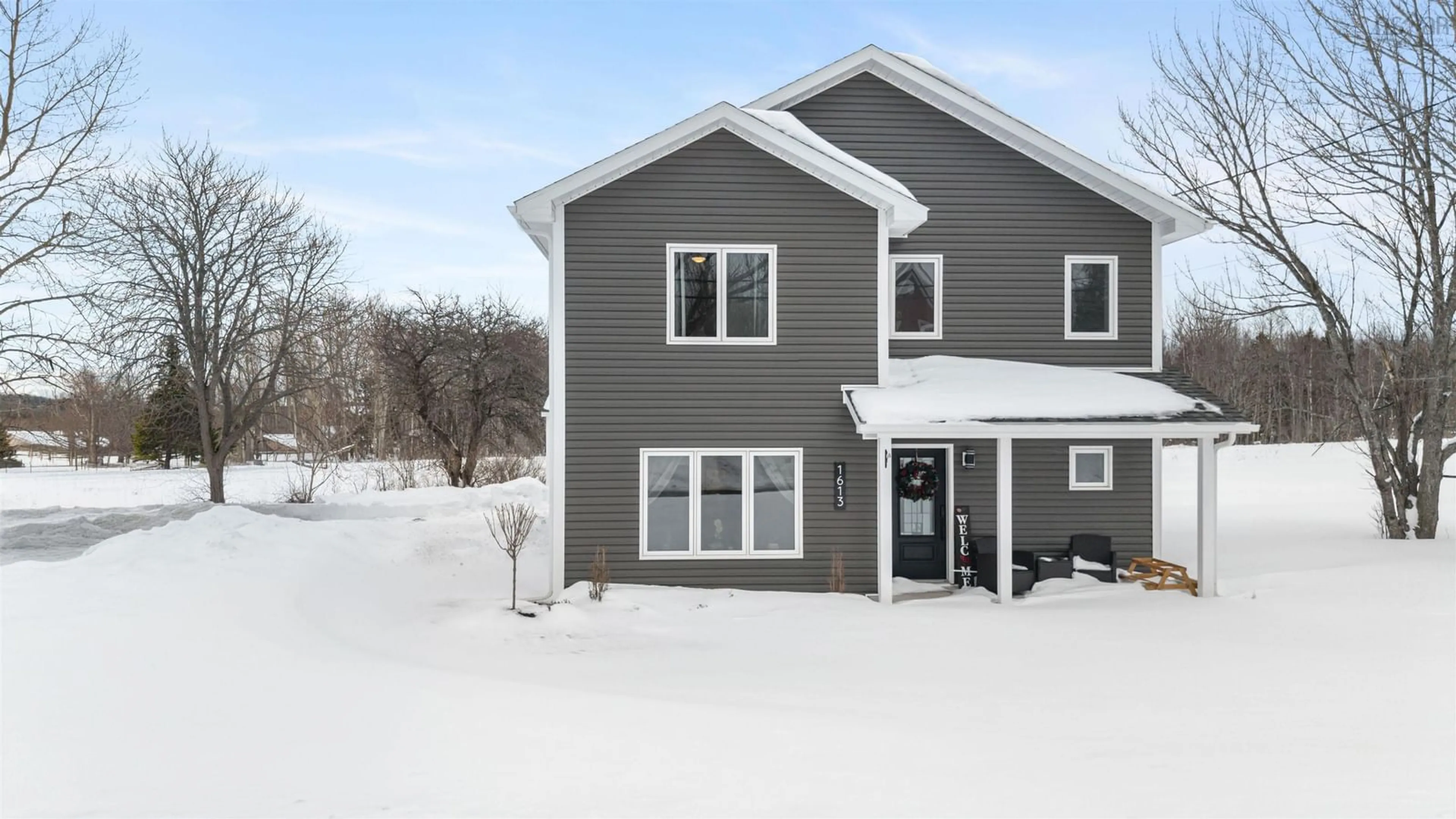 Home with vinyl exterior material, street for 1613 Mackay St, Westville Nova Scotia B0K 2A0