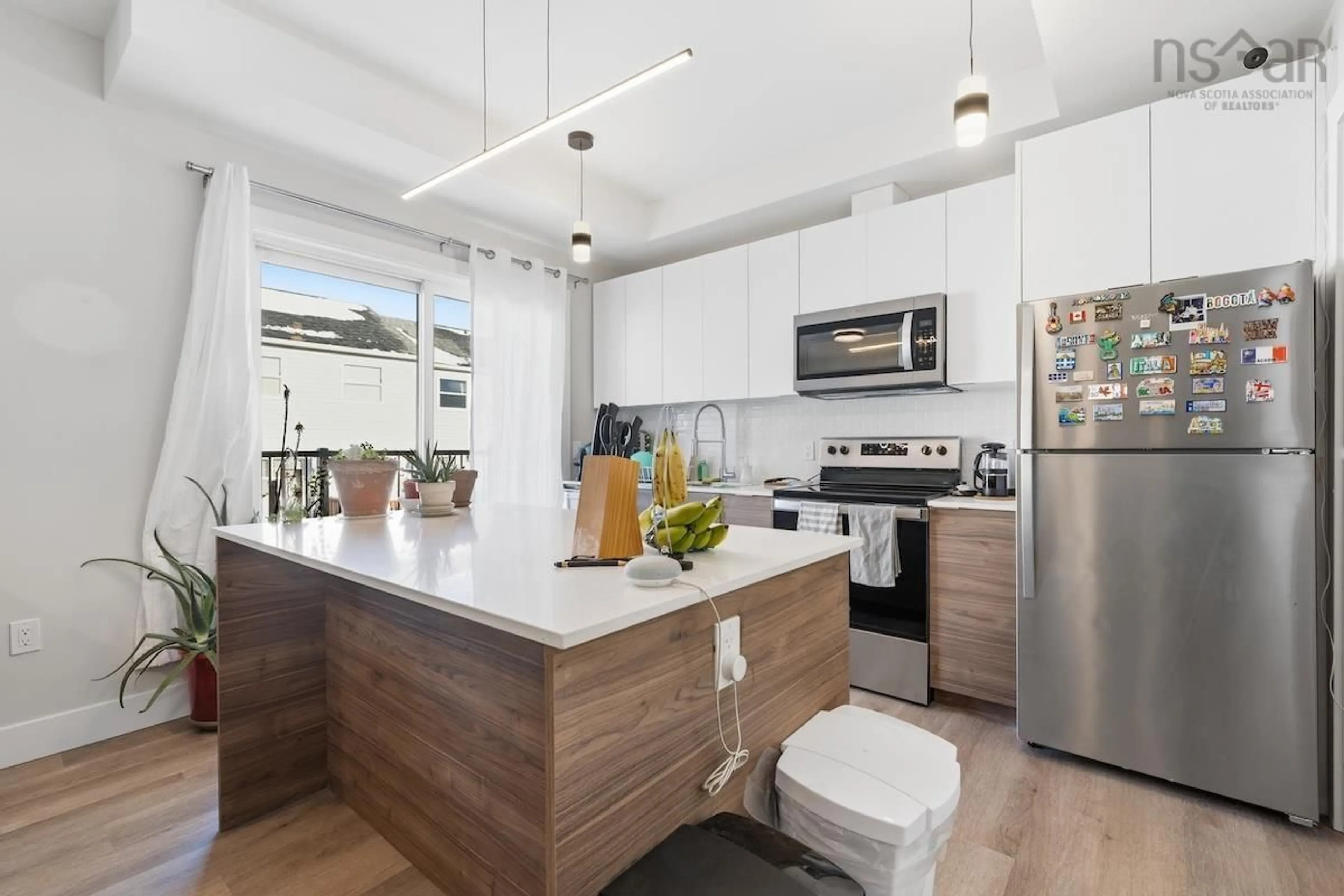 Open concept kitchen, unknown for 386 Cow Bay Rd, Eastern Passage Nova Scotia B3G 1J4