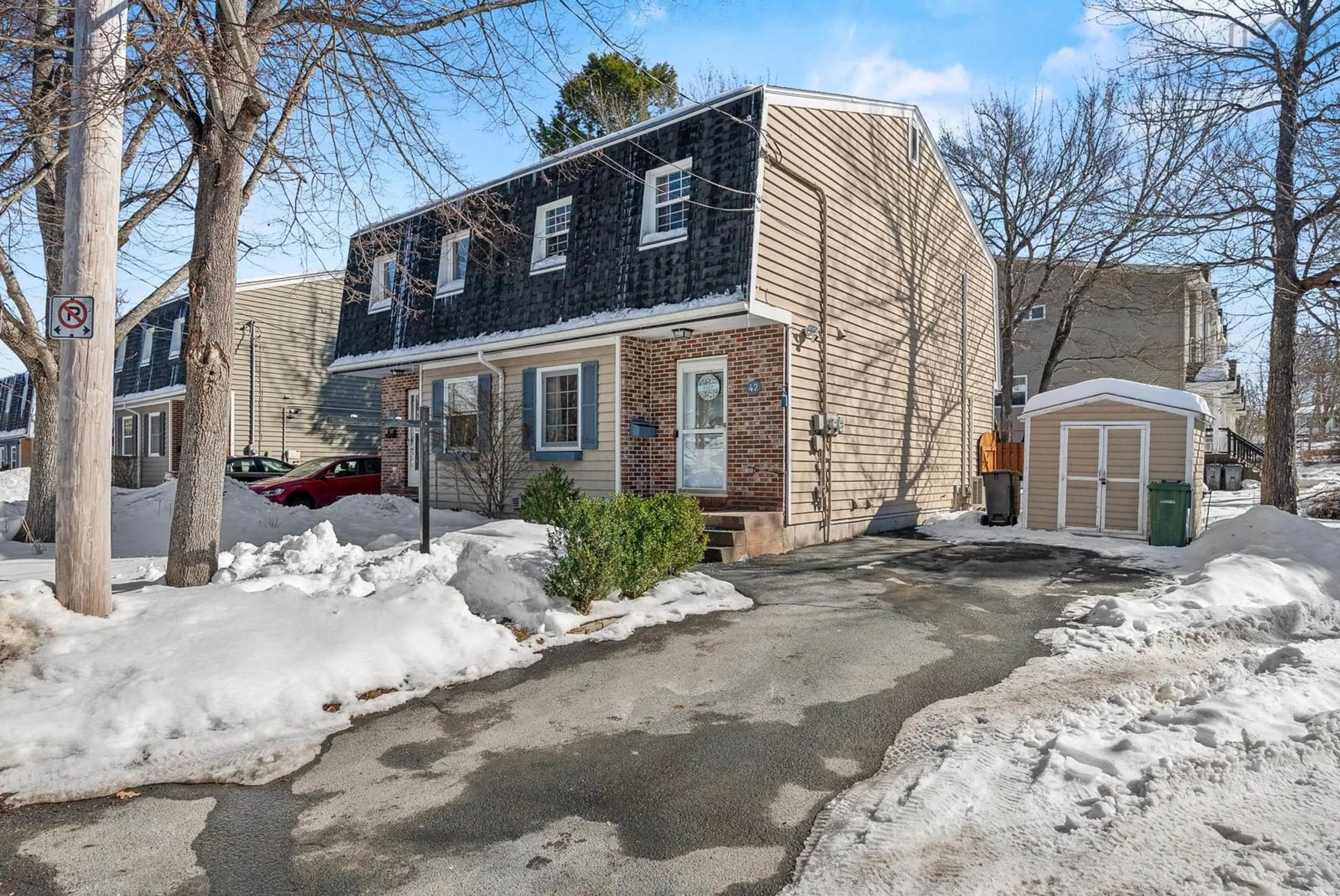 Unknown for 42 Pioneer Ave, Halifax Nova Scotia B3M 1W8