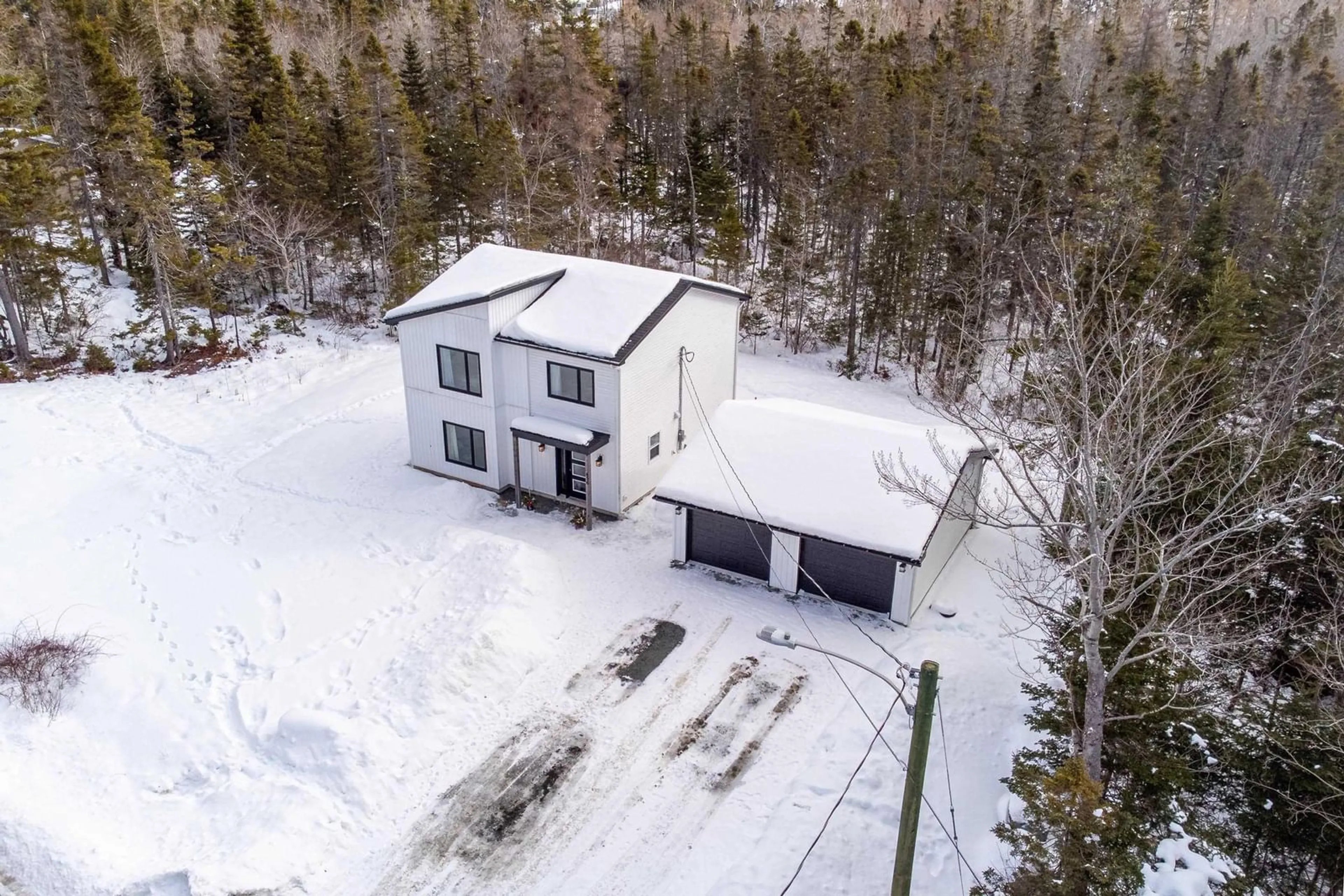 A pic from outside/outdoor area/front of a property/back of a property/a pic from drone, unknown for 456 Patton Rd, Upper Sackville Nova Scotia B4E 3B7