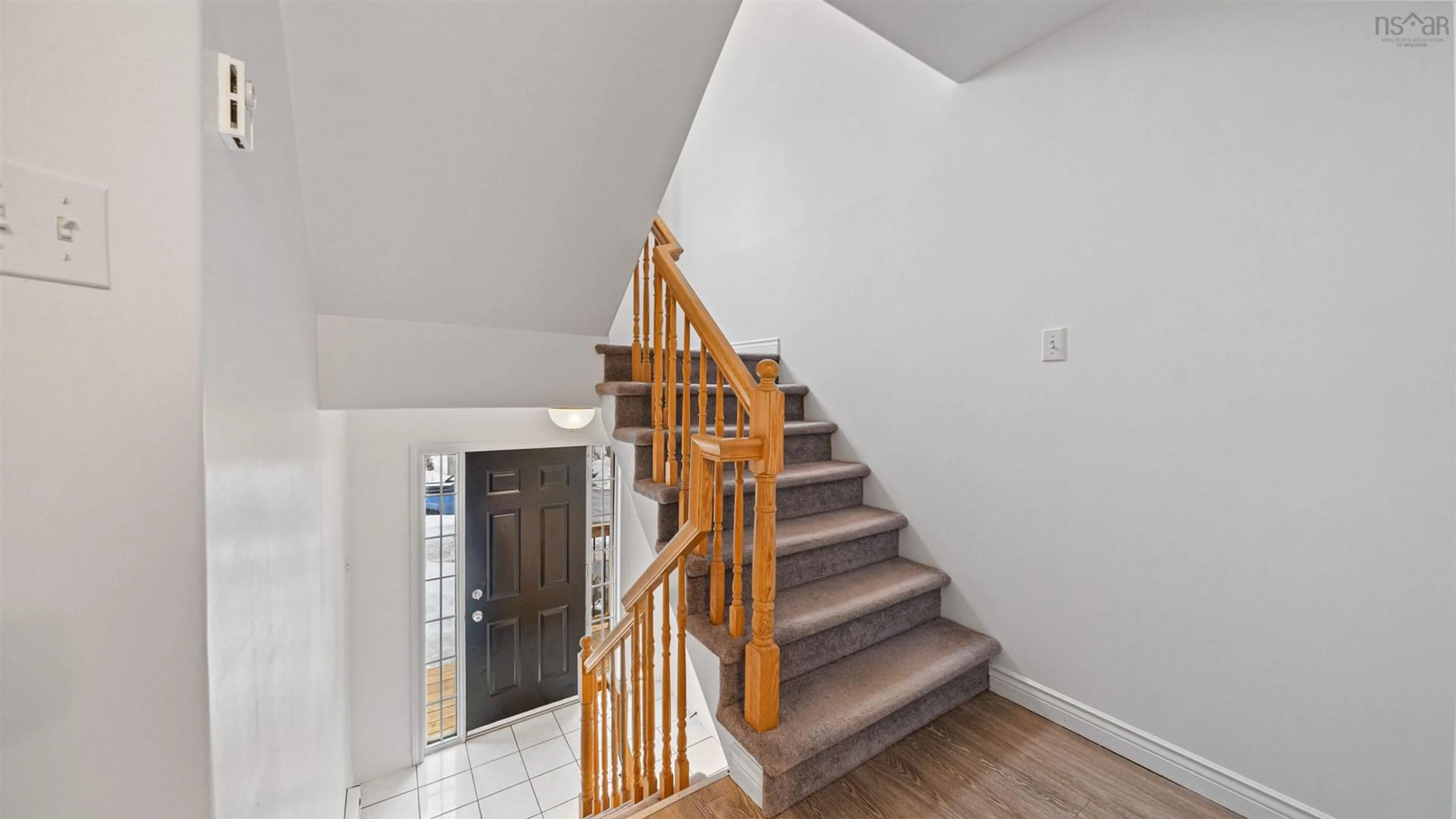 Stairs for 20 Glenbourne Court, Halifax Nova Scotia B3S 1E2