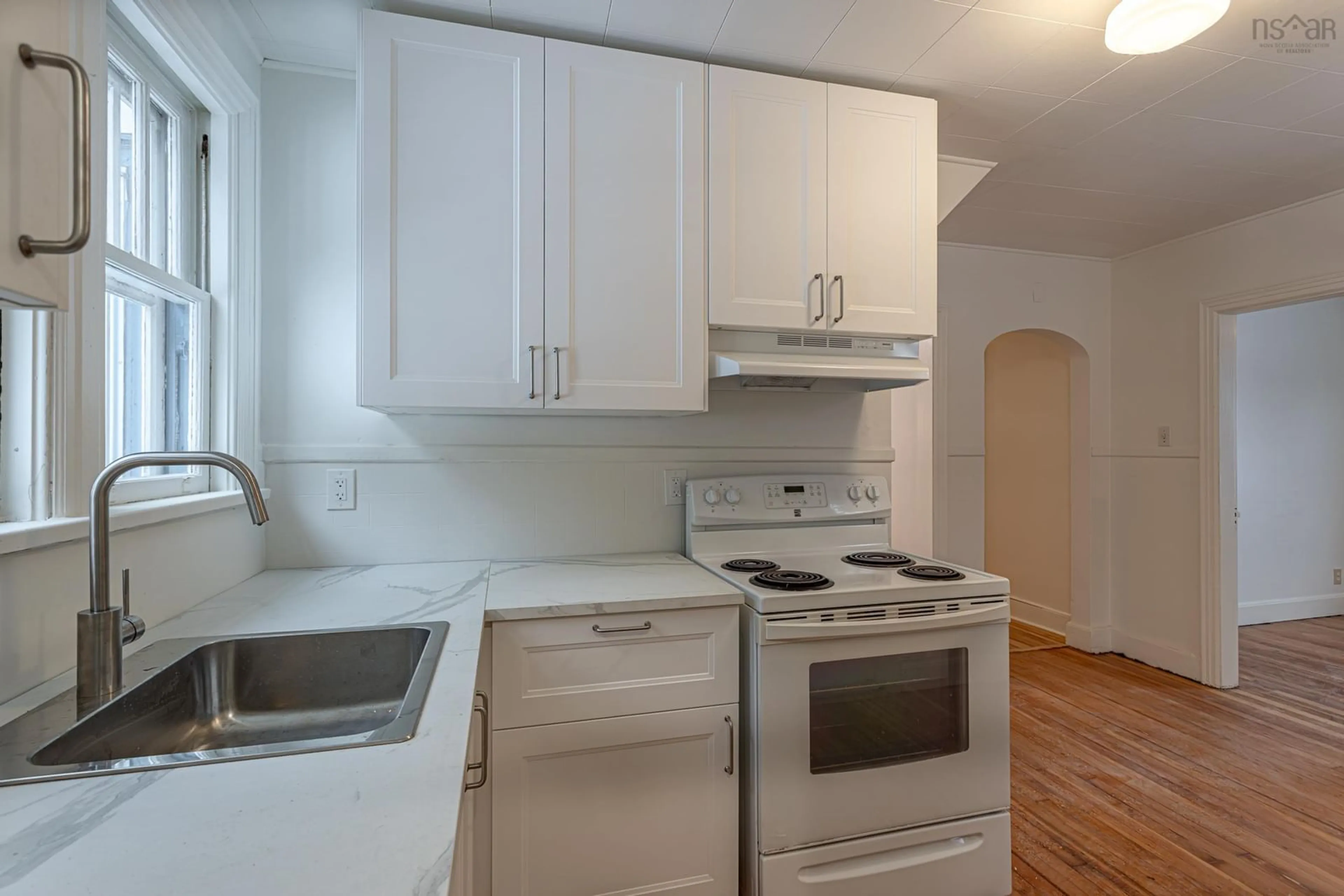 Standard kitchen, unknown for 19/21 Knollwood Lane, Halifax Nova Scotia B3N 1X1