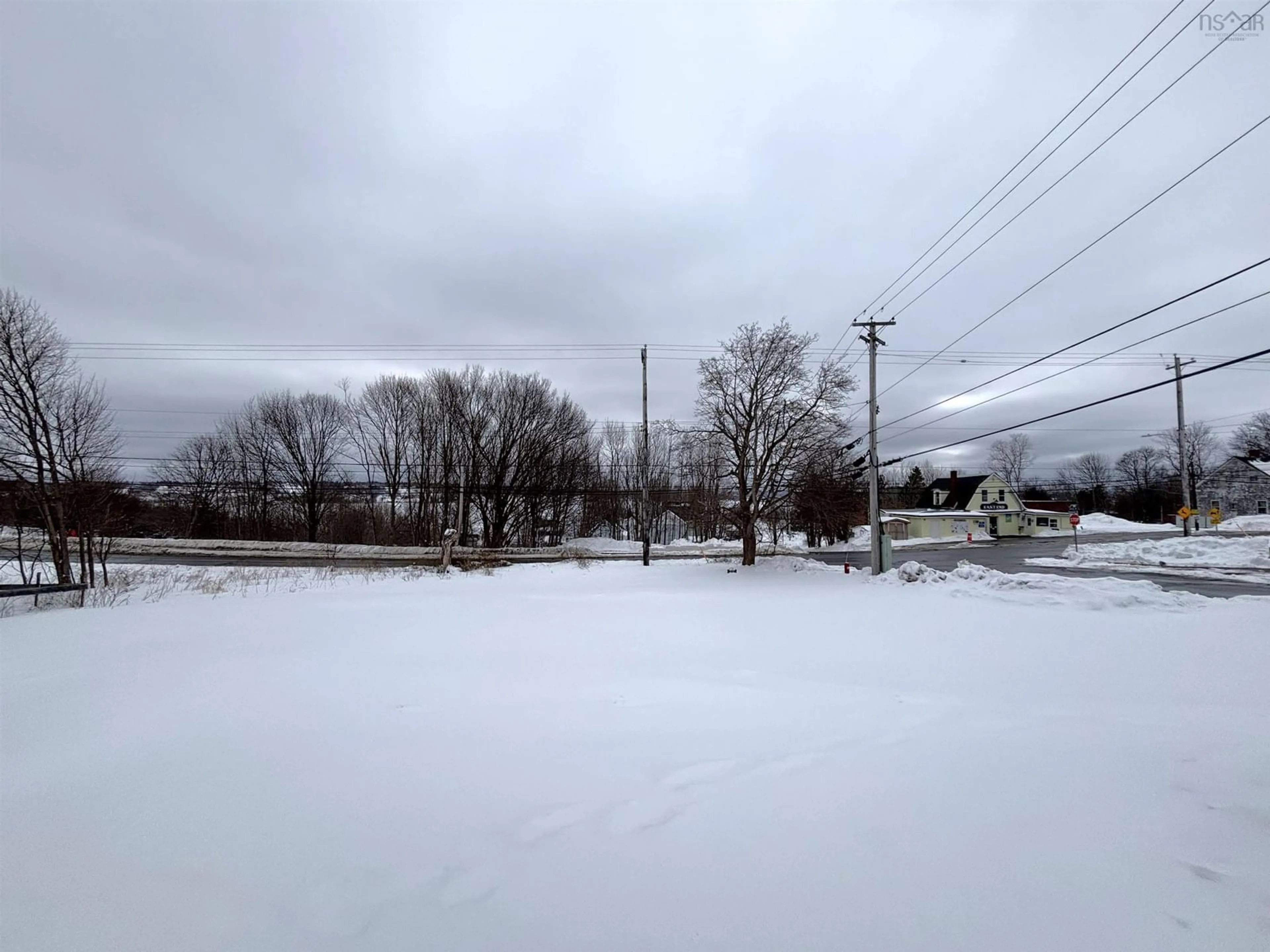 Blurry image for 64 Union St, Pictou Nova Scotia B0K 1H0