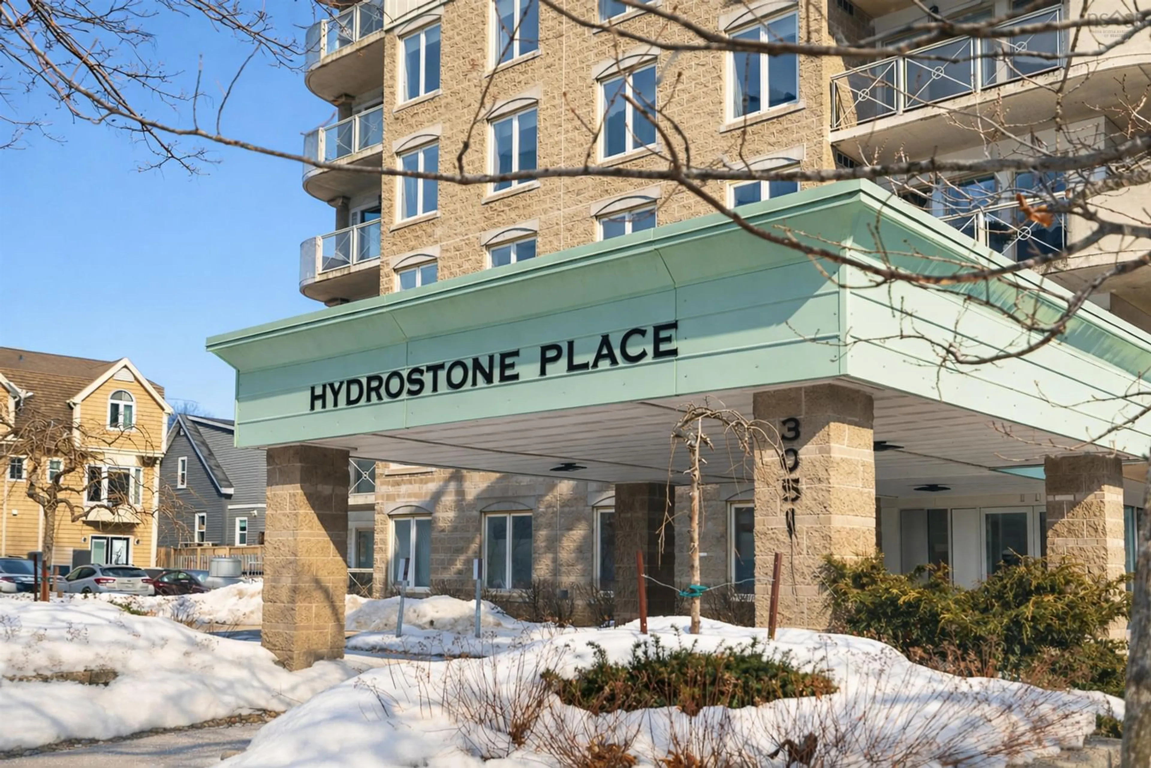 Indoor foyer for 3051 Isleville St #303, North End Nova Scotia B3K 0C1