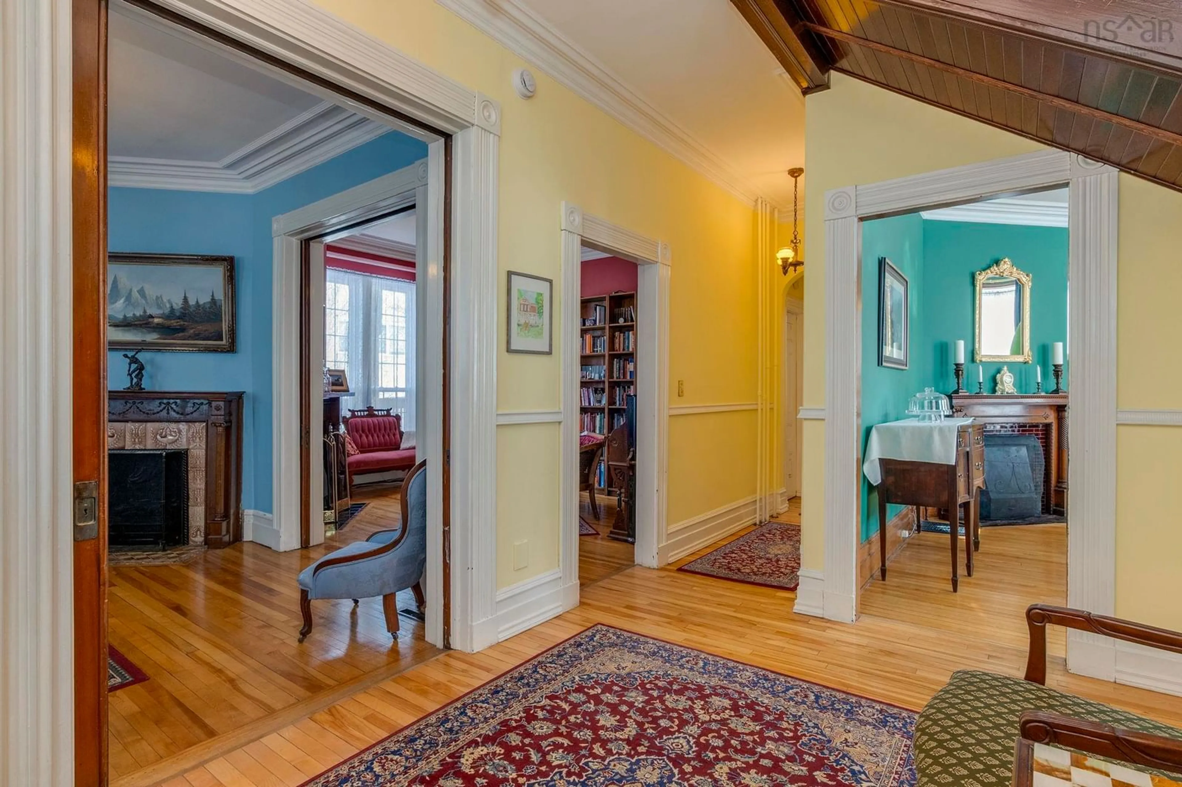 Indoor foyer for 153 Albert St, Windsor Nova Scotia B0N 2T0