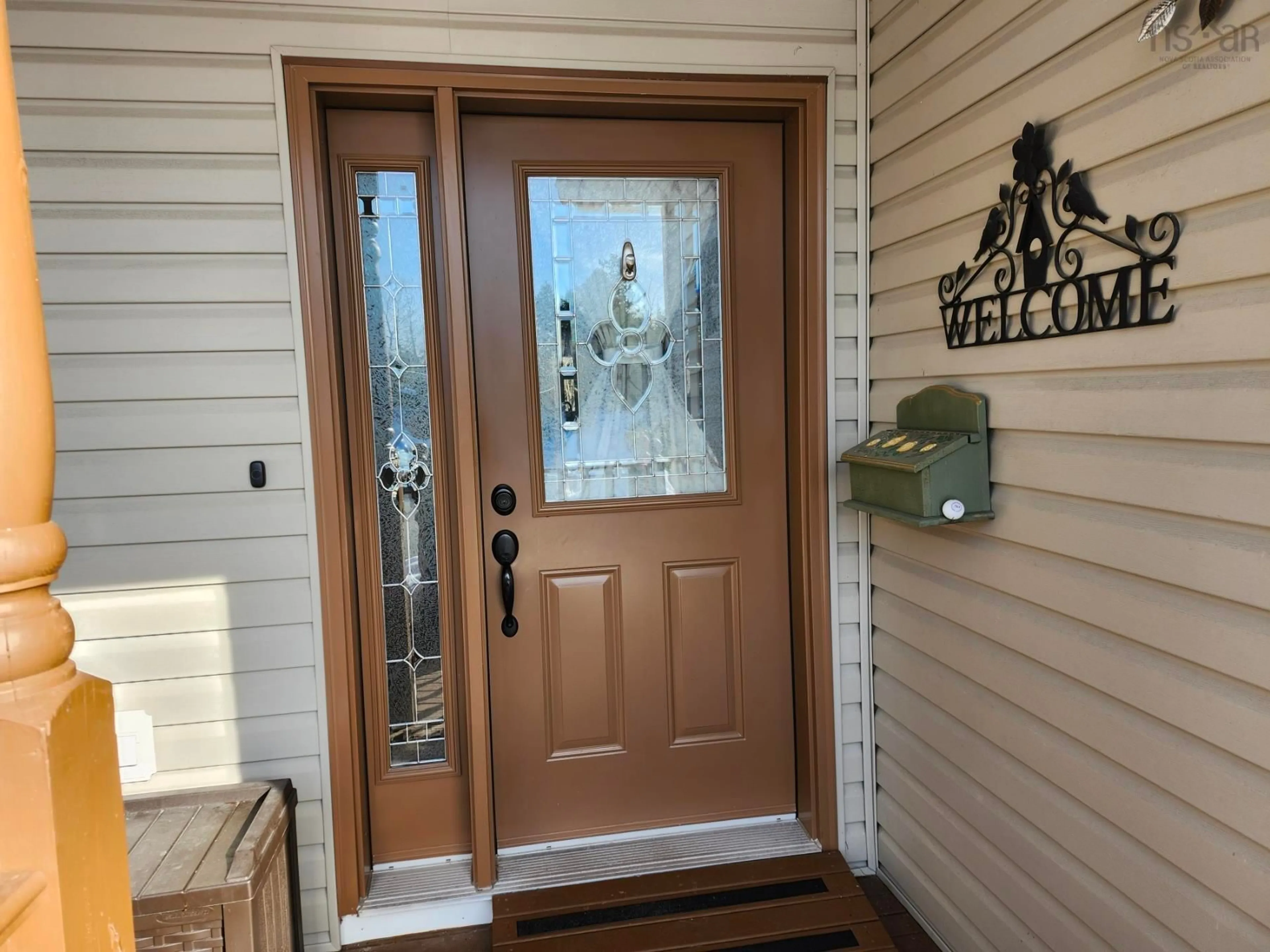 Indoor entryway for 377 Laurel Ridge Dr, Beaver Bank Nova Scotia B4G 1H7