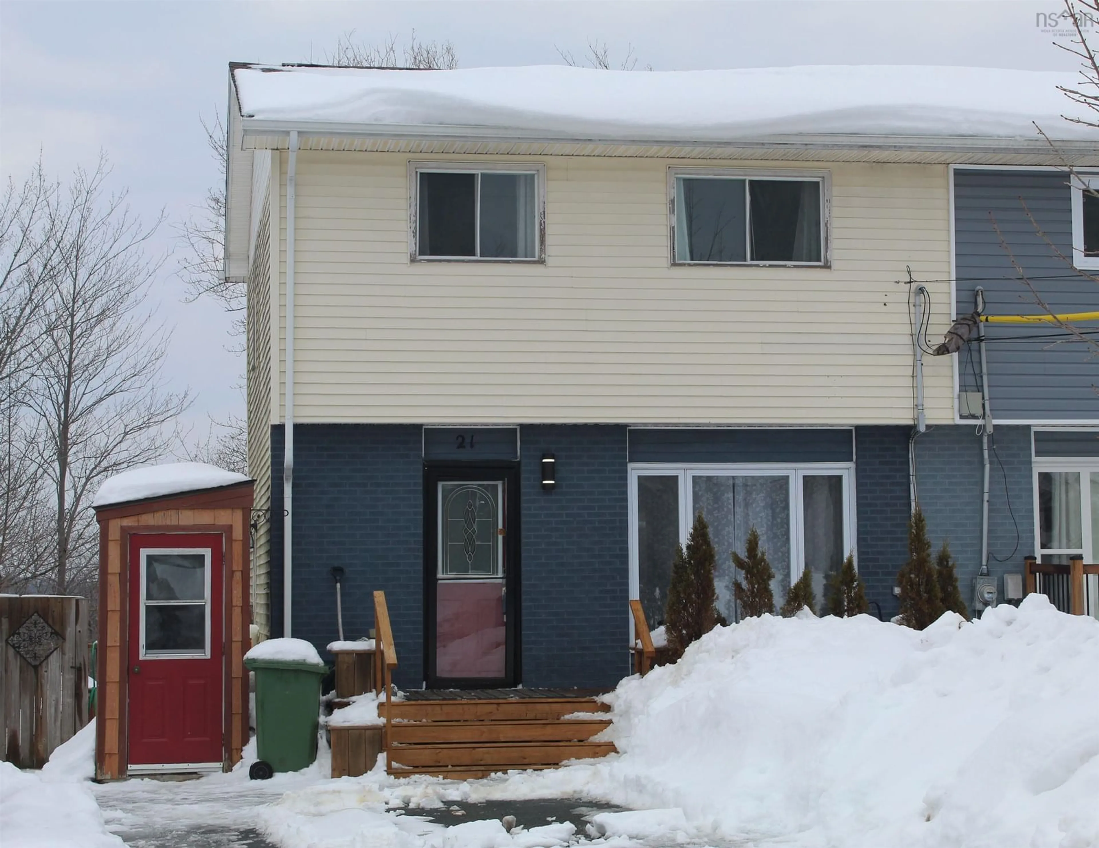Home with vinyl exterior material, street for 21 Mcdougall Ave, Lower Sackville Nova Scotia B4C 3H2