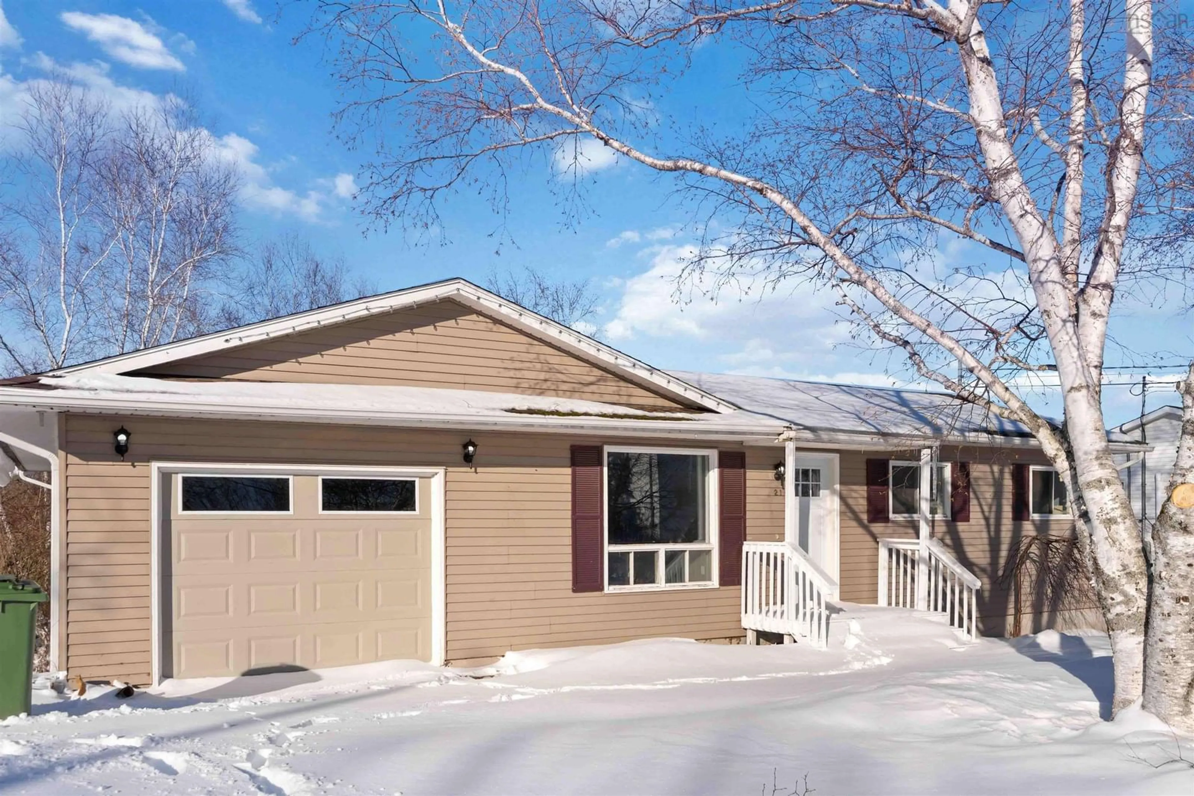 Home with vinyl exterior material, street for 21 Sherry Ave, Kentville Nova Scotia B4N 1Z7