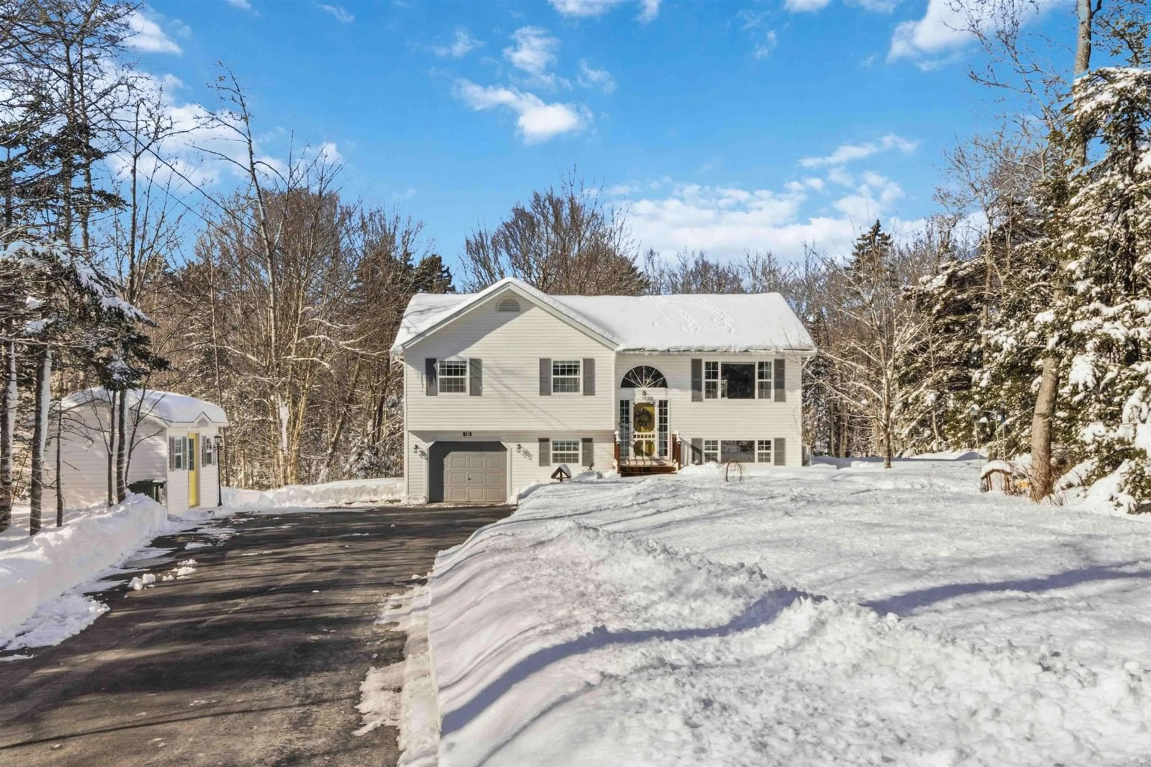 A pic from outside/outdoor area/front of a property/back of a property/a pic from drone, street for 83 Joan Dr, Beaver Bank Nova Scotia B4E 3J1