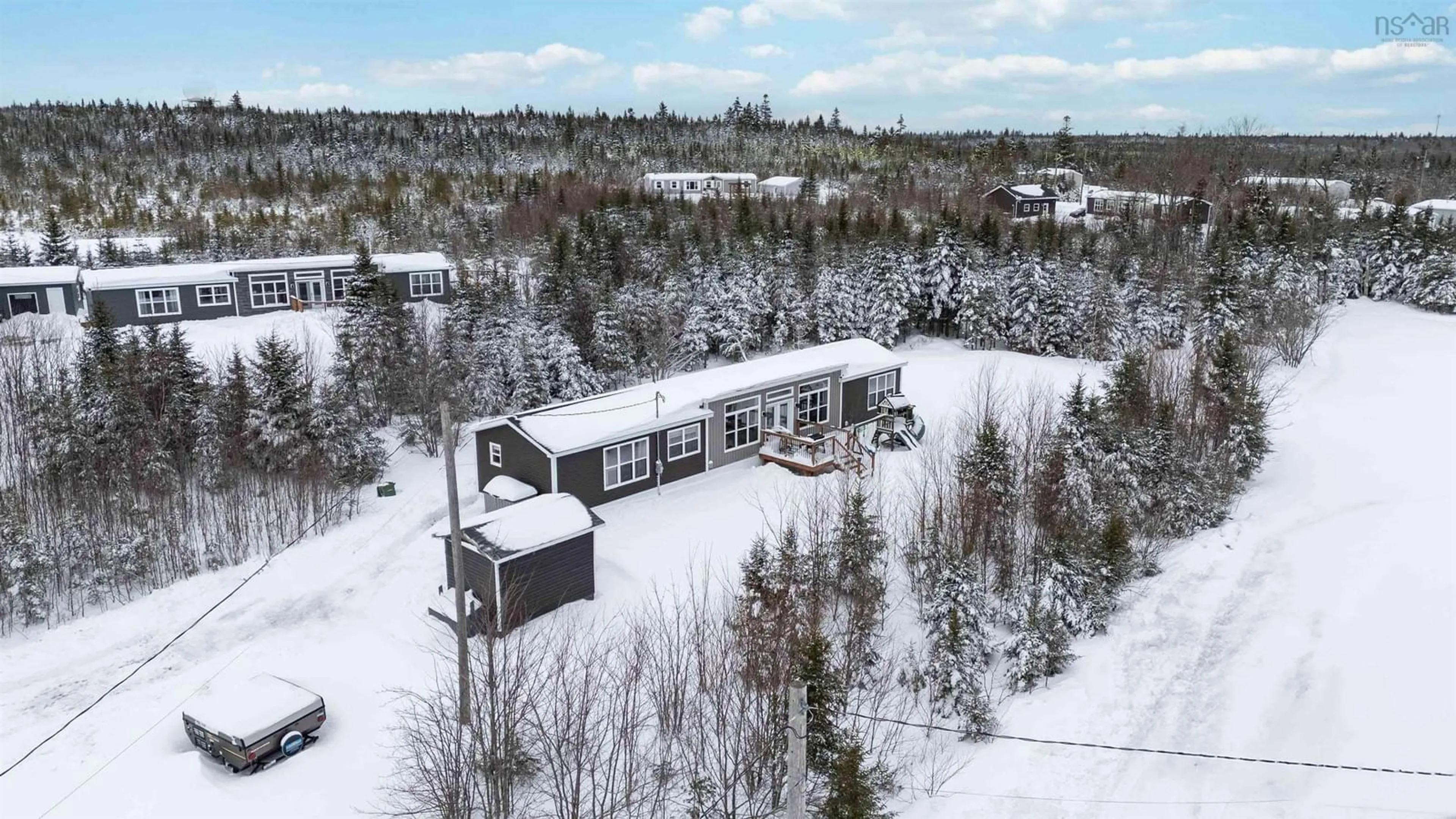 A pic from outside/outdoor area/front of a property/back of a property/a pic from drone, building for 33 Jet Crt, Devon Nova Scotia B2T 0N8