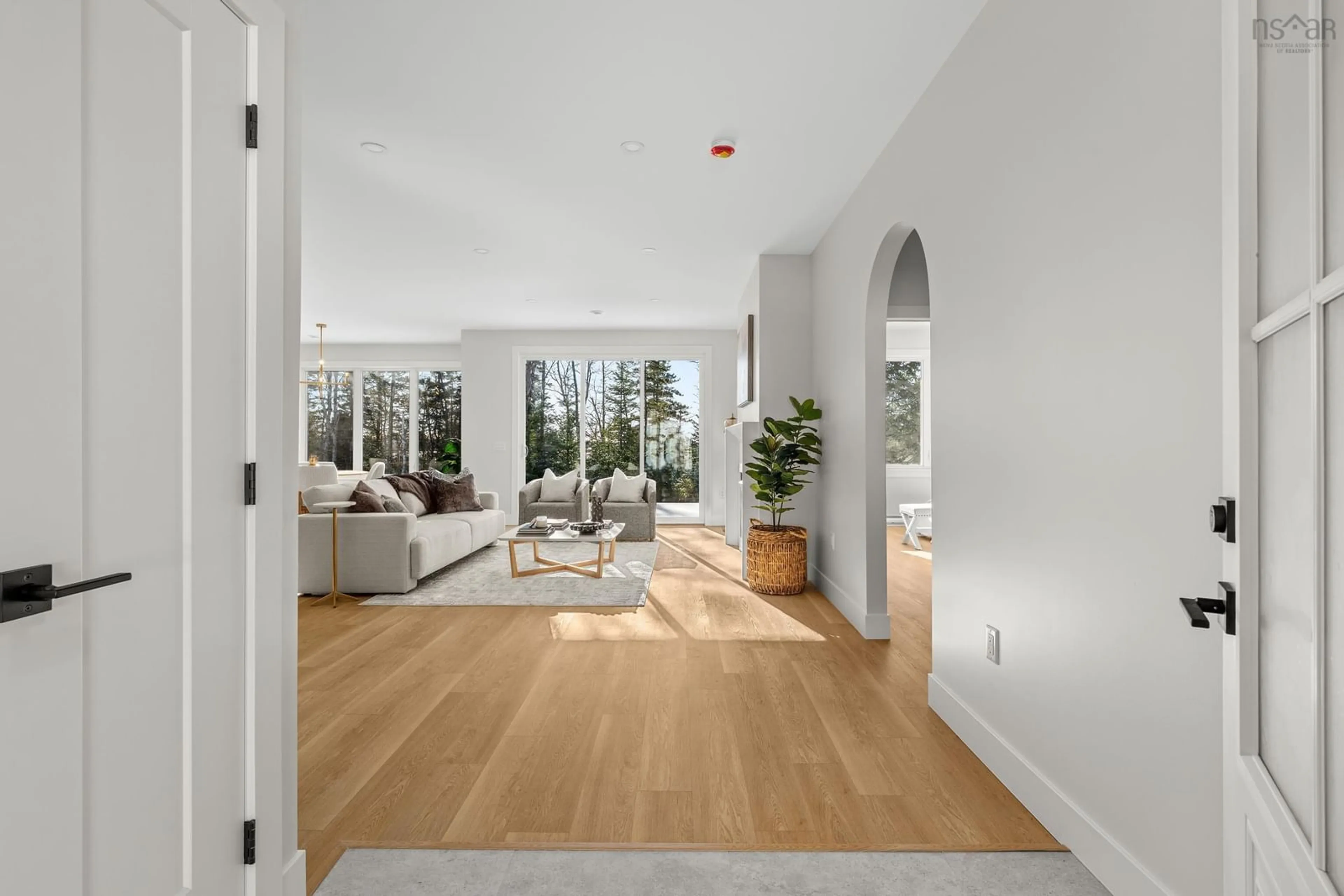 Indoor entryway for 85 Hillside Dr, Boutiliers Point Nova Scotia B3Z 1W9