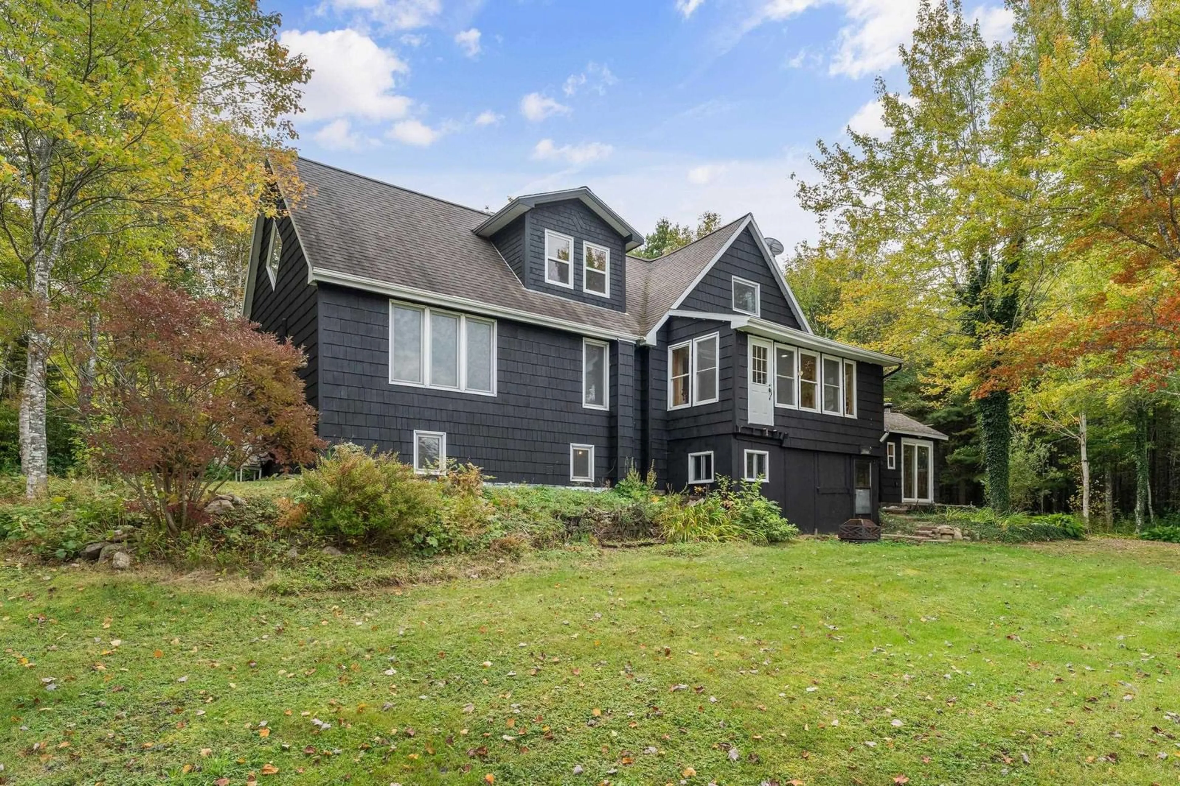 Home with vinyl exterior material, unknown for 74 Swains Lane #4A, Valley Mills Nova Scotia B0E 2Y0