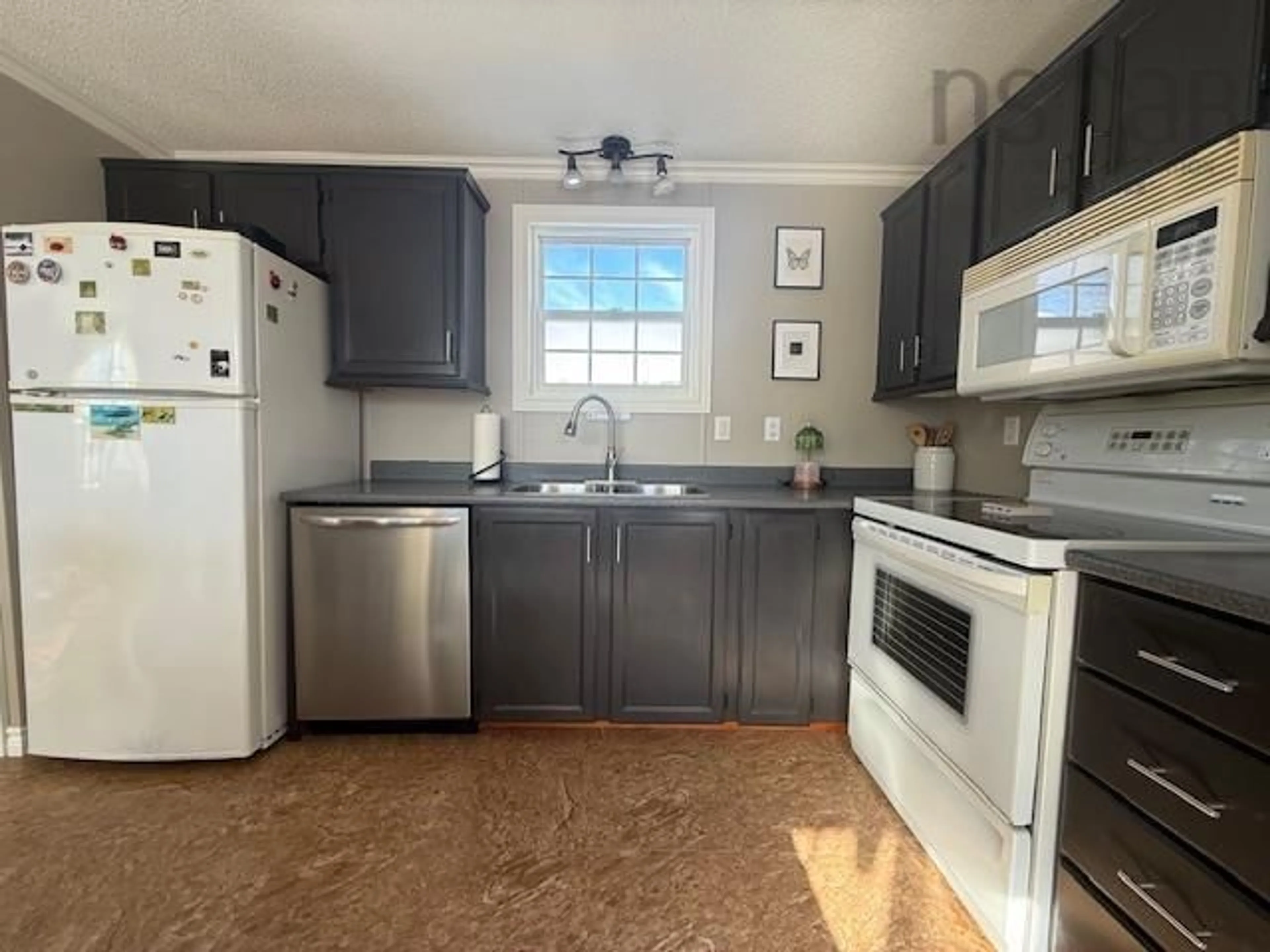 Standard kitchen, unknown for 168 Hilltop Dr, Lower Sackville Nova Scotia B4C 2P5