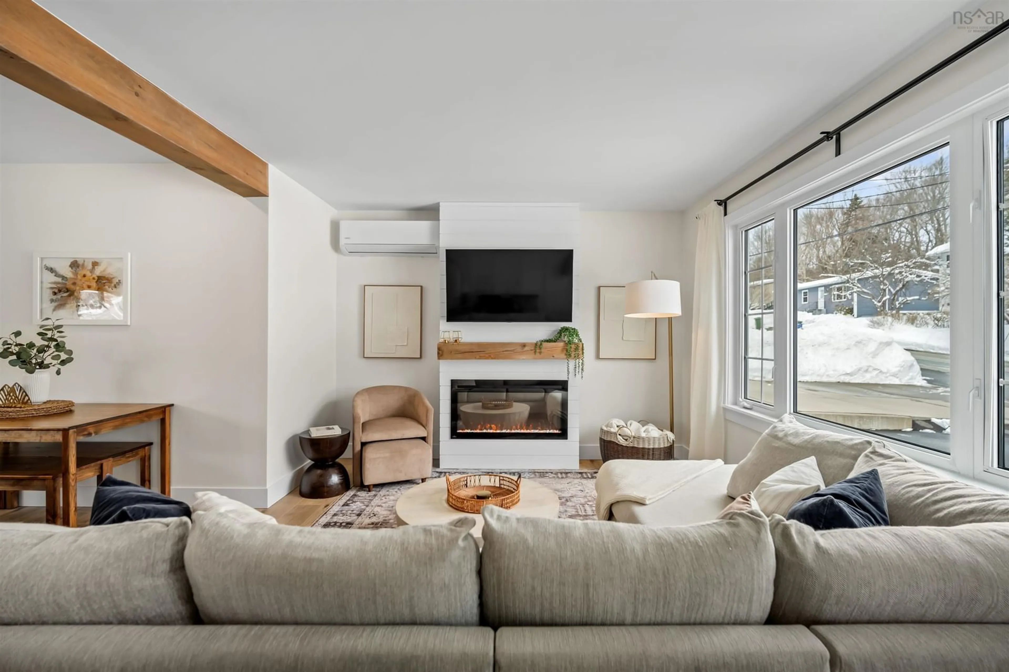 Living room with furniture, unknown for 187 Rankin Dr, Lower Sackville Nova Scotia B4C 3B4