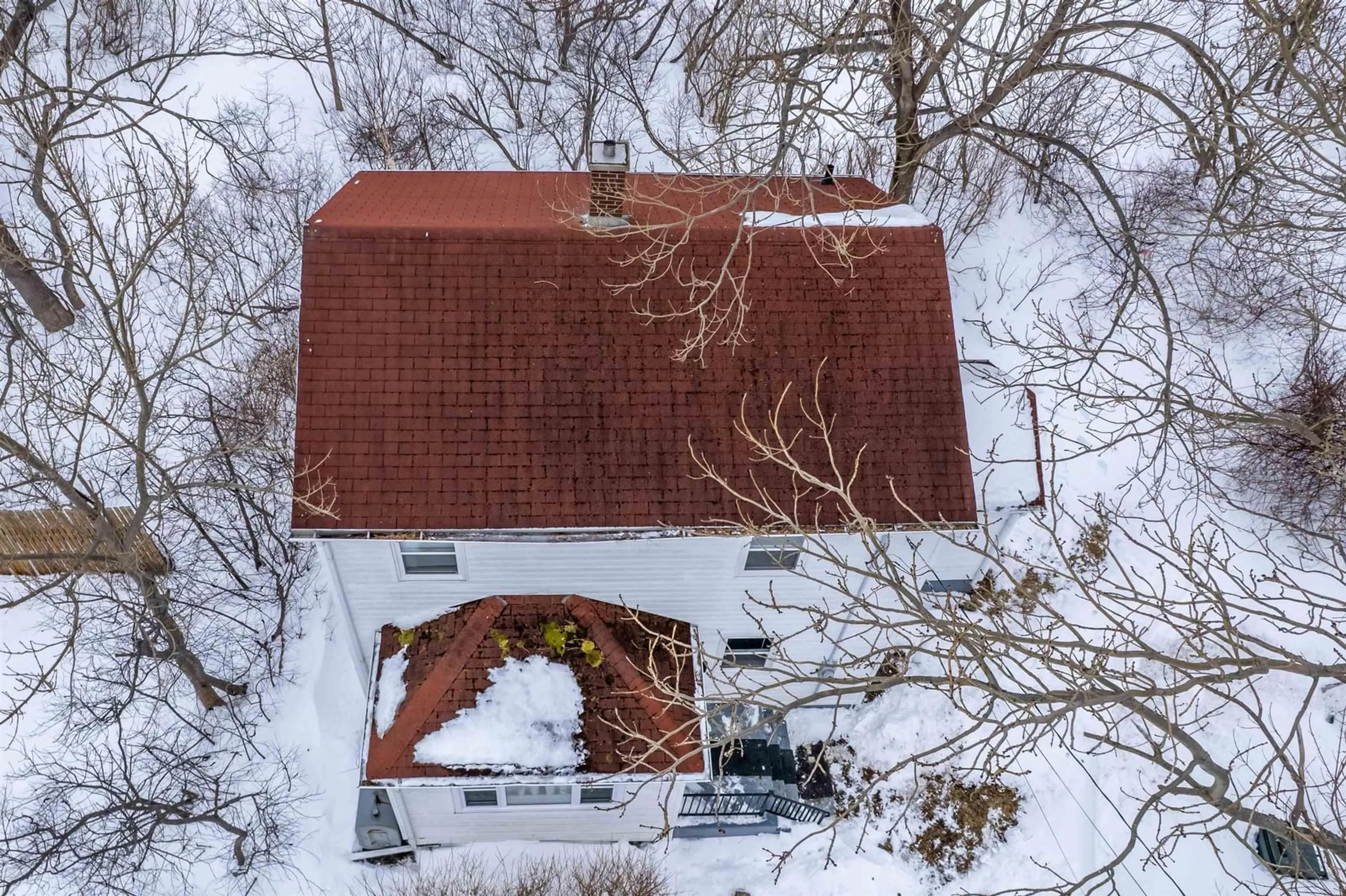 A pic from outside/outdoor area/front of a property/back of a property/a pic from drone, building for 17 Fulton Ave, Westmount Nova Scotia B1R 1J6