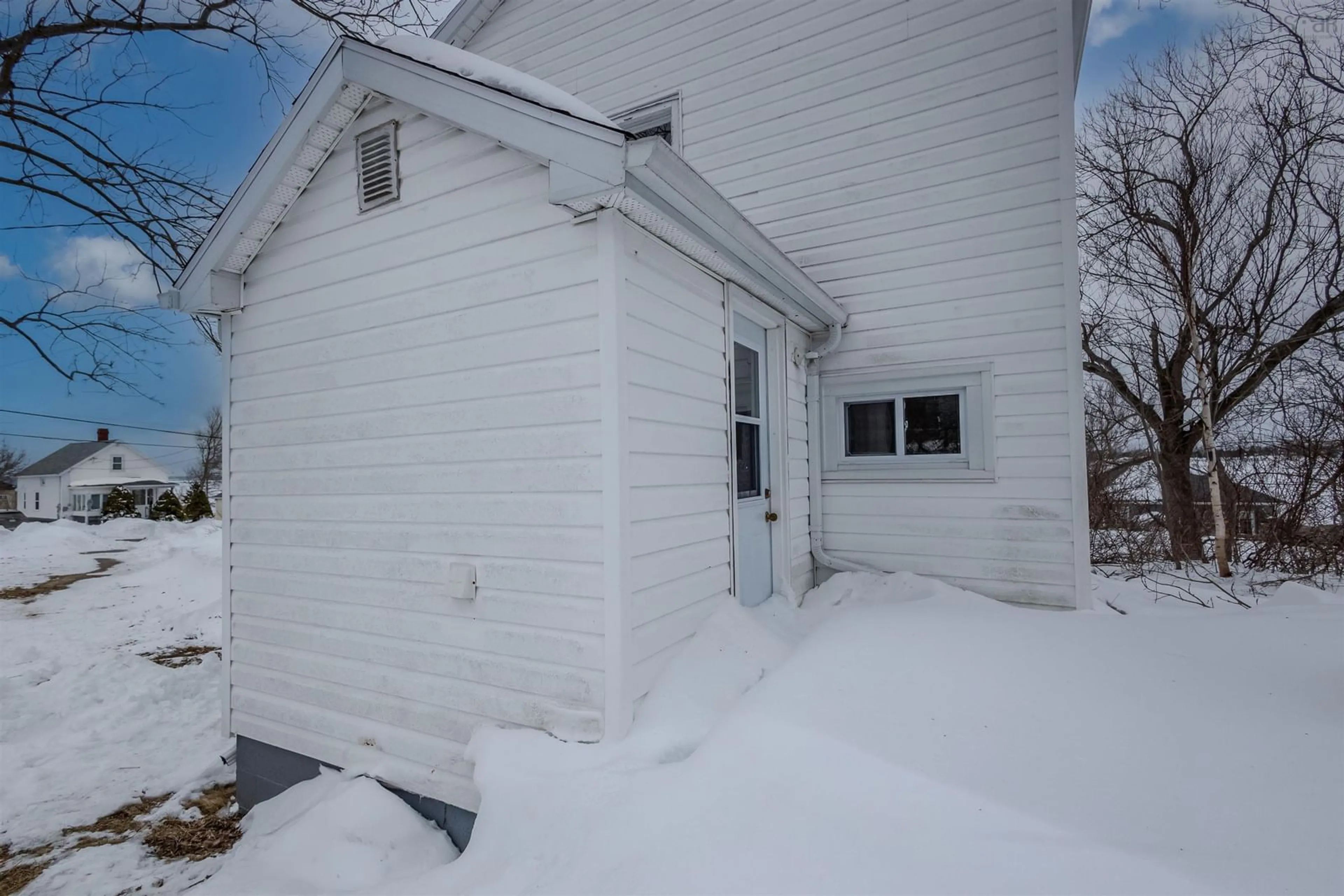 Unknown for 17 Fulton Ave, Westmount Nova Scotia B1R 1J6