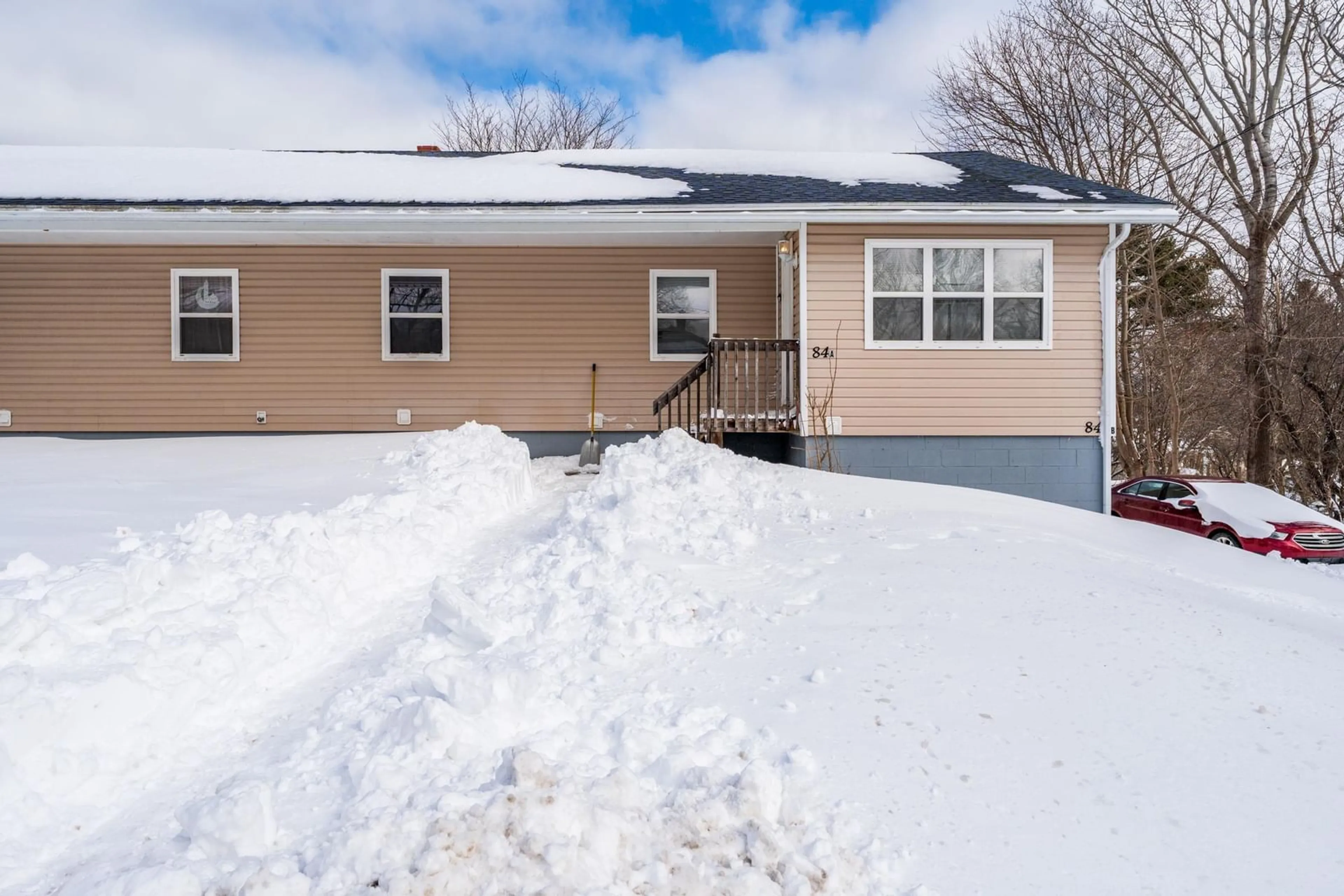 Home with vinyl exterior material, street for 84 Third Ave, Digby Nova Scotia B0V 1A0