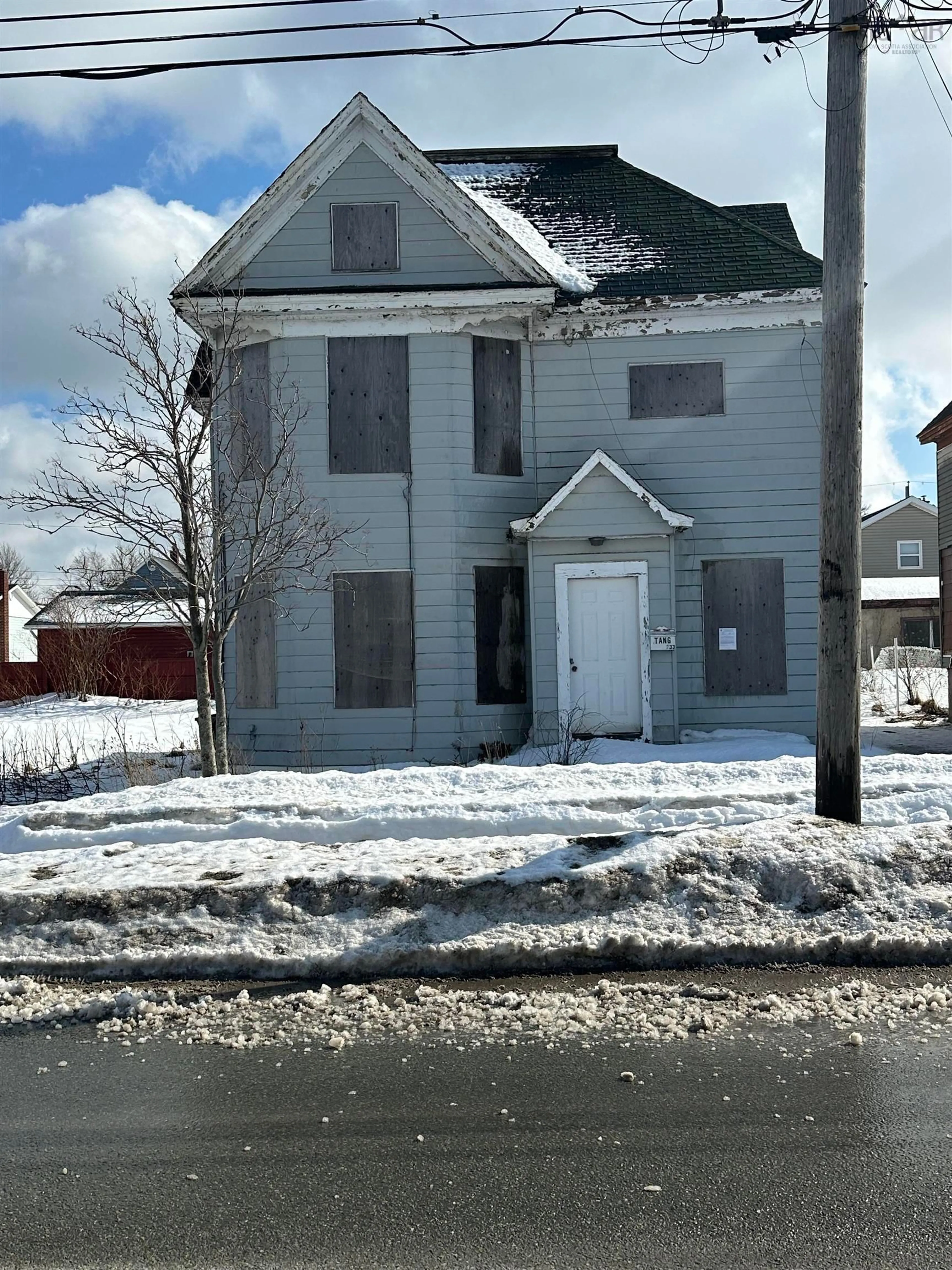 Unknown for 233 King Edward St, Glace Bay Nova Scotia B1A 3V9