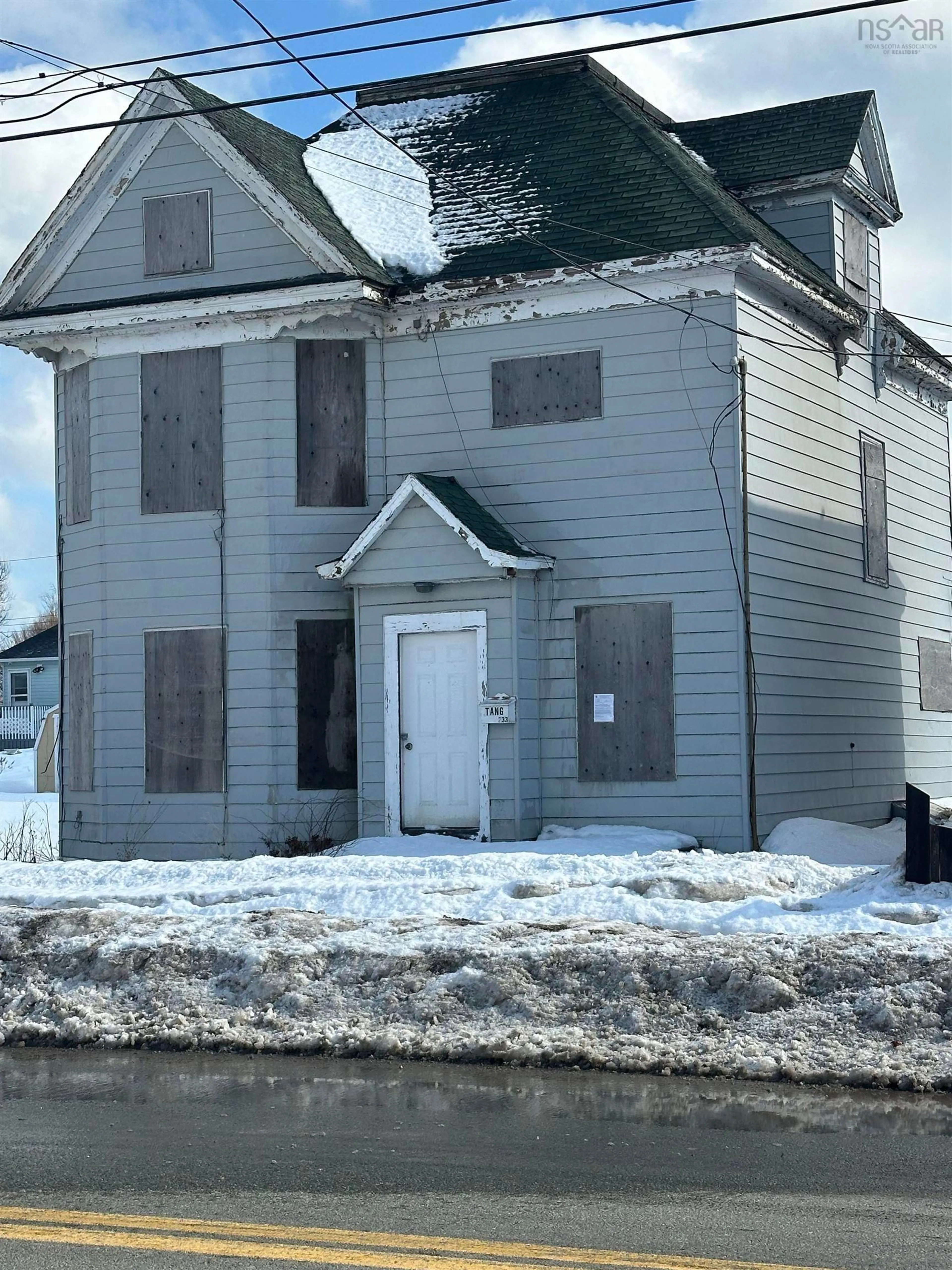 A pic of a room for 233 King Edward St, Glace Bay Nova Scotia B1A 3V9