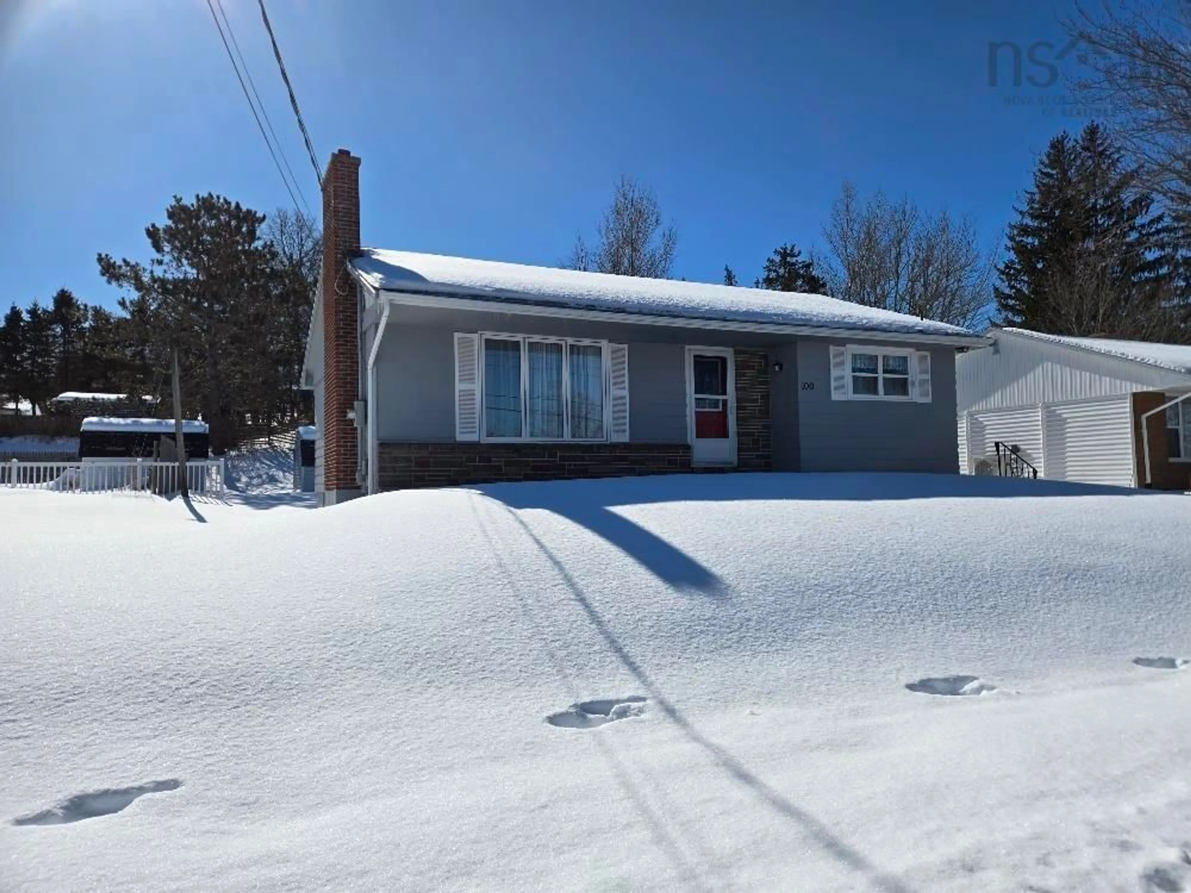 Unknown for 100 Higgins Street, Truro Nova Scotia B2N 2L7