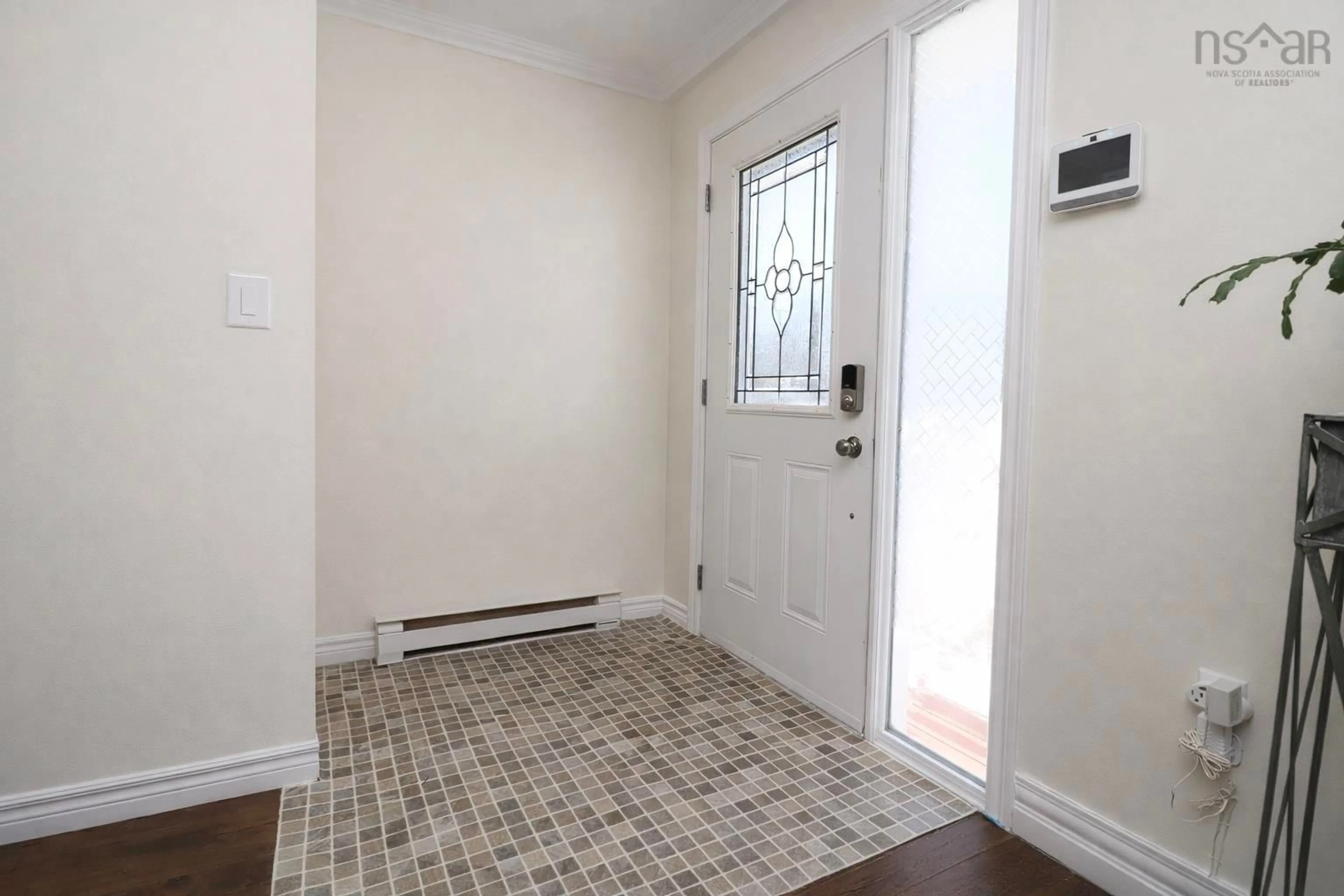 Indoor entryway for 132 Nictaux Dr, Lower Sackville Nova Scotia B4C 2C5