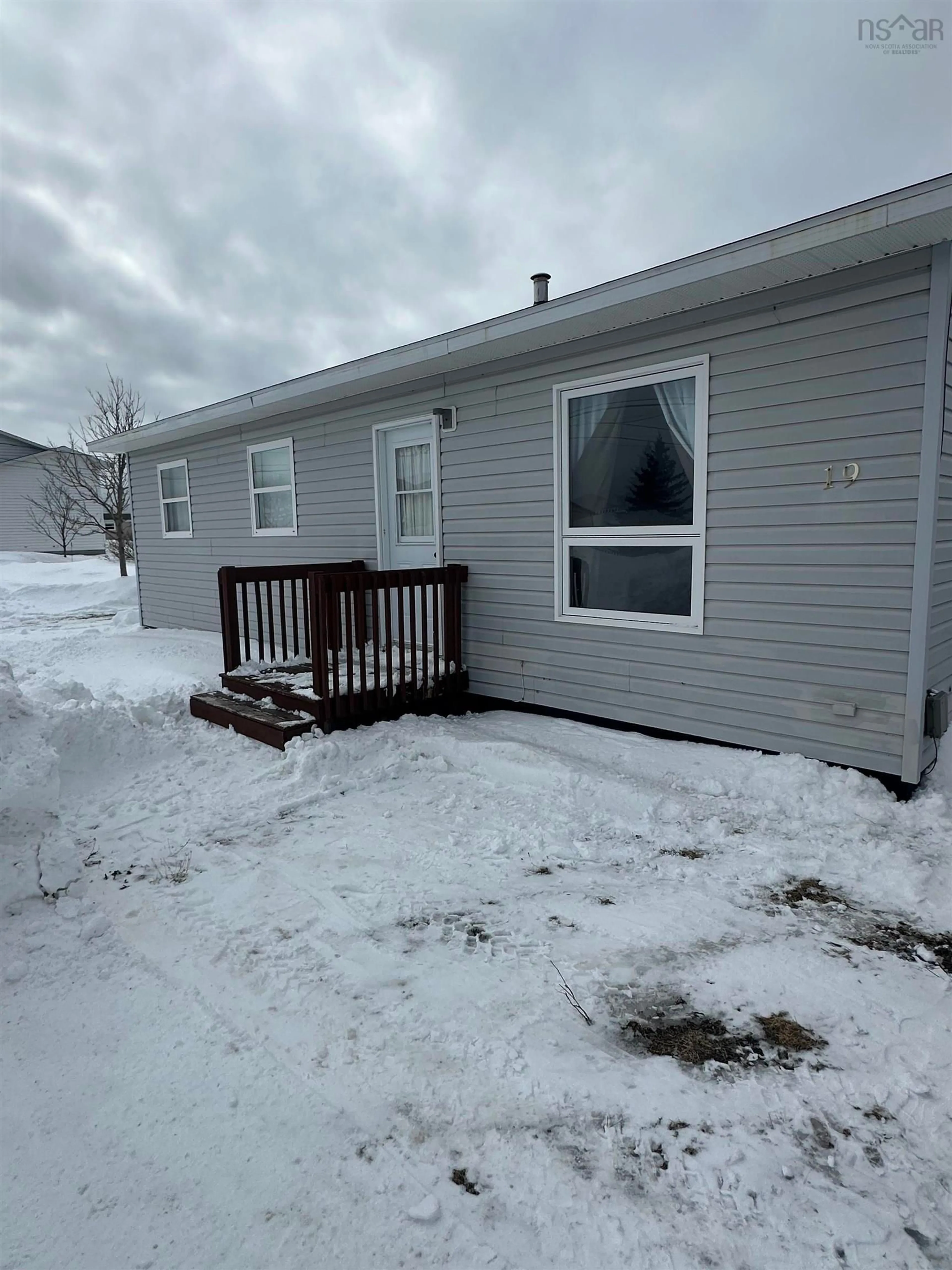 Unknown for 19 Peck St, Sydney Mines Nova Scotia B1V 1V2