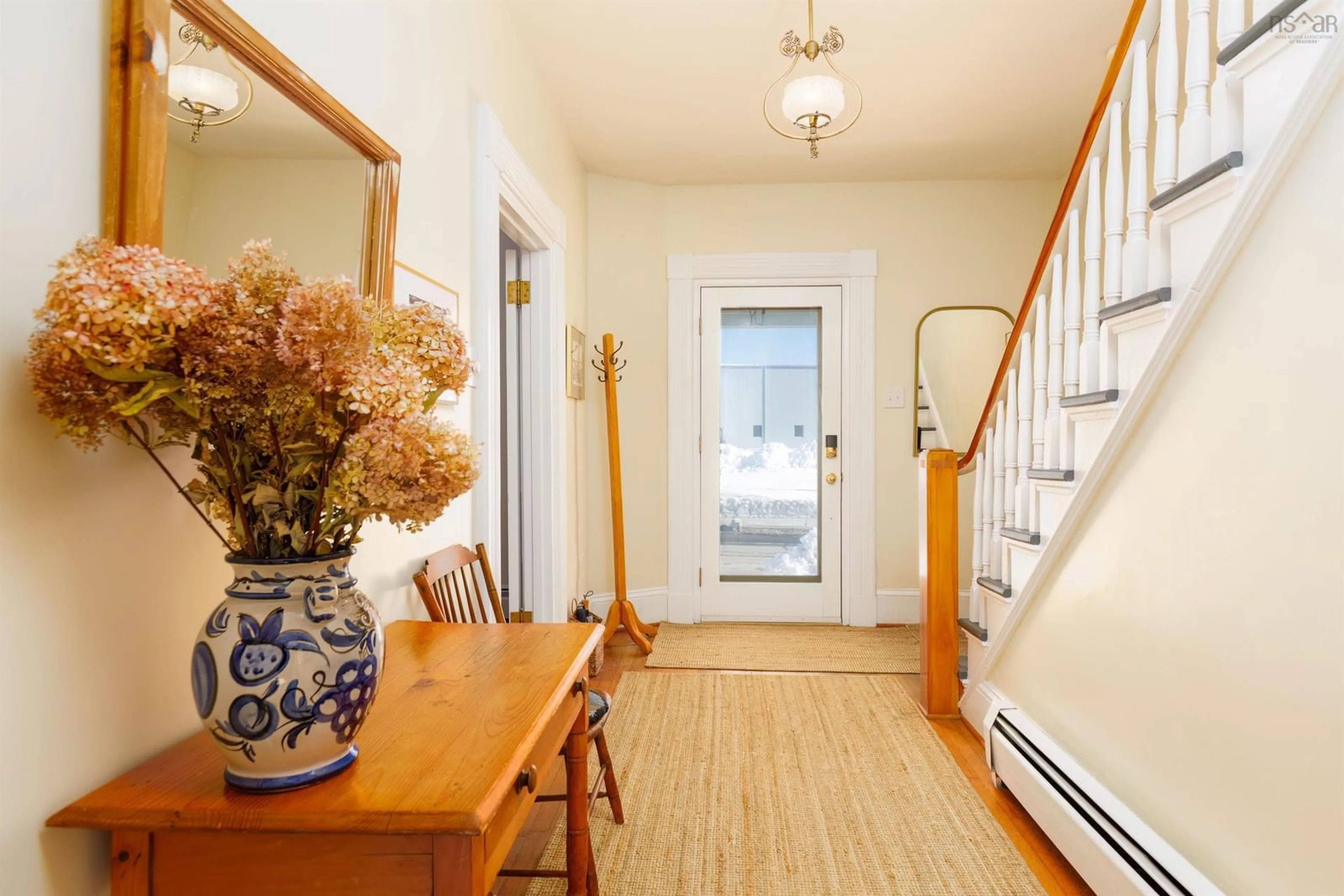 Indoor entryway for 90 Tannery Rd, Lunenburg Nova Scotia B0J 2C0