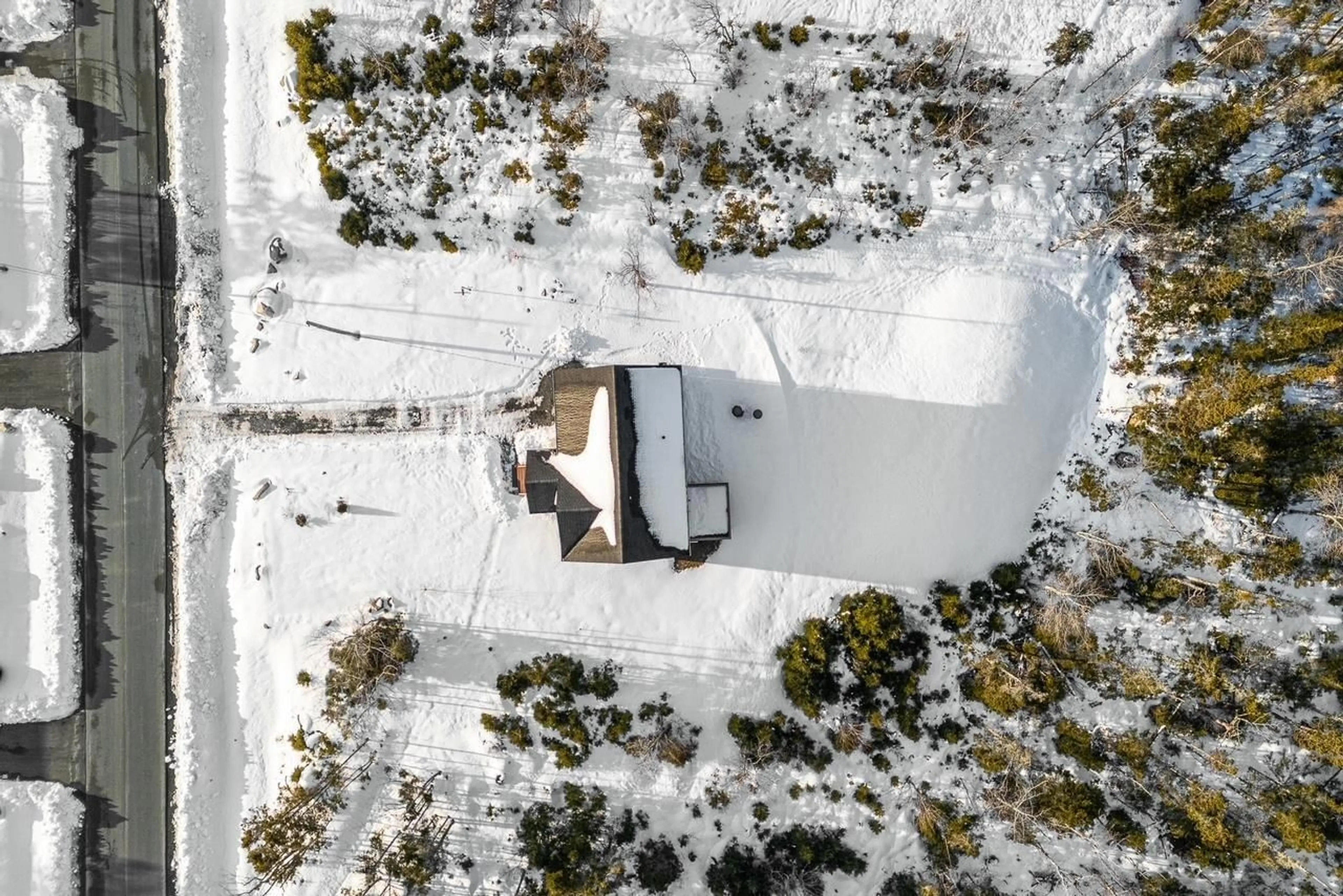 A pic from outside/outdoor area/front of a property/back of a property/a pic from drone, street for 212 Lynwood Dr, Brookside Nova Scotia B3T 0J9