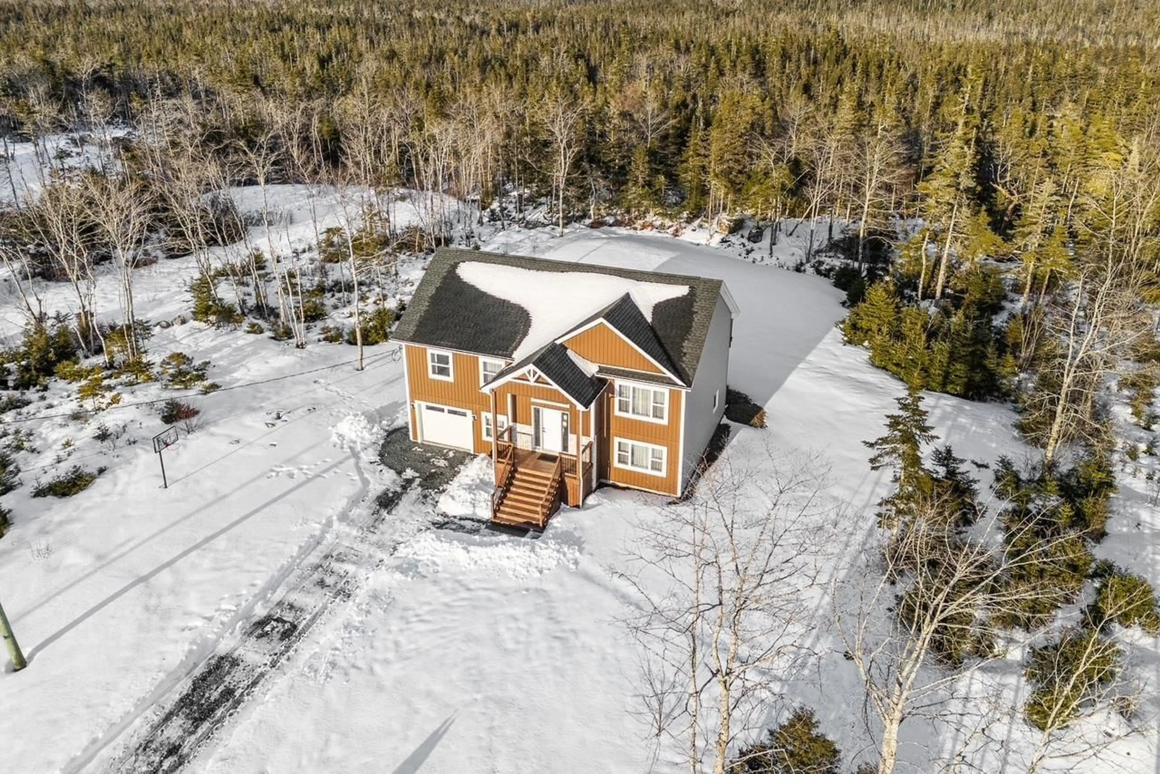 A pic from outside/outdoor area/front of a property/back of a property/a pic from drone, unknown for 212 Lynwood Dr, Brookside Nova Scotia B3T 0J9