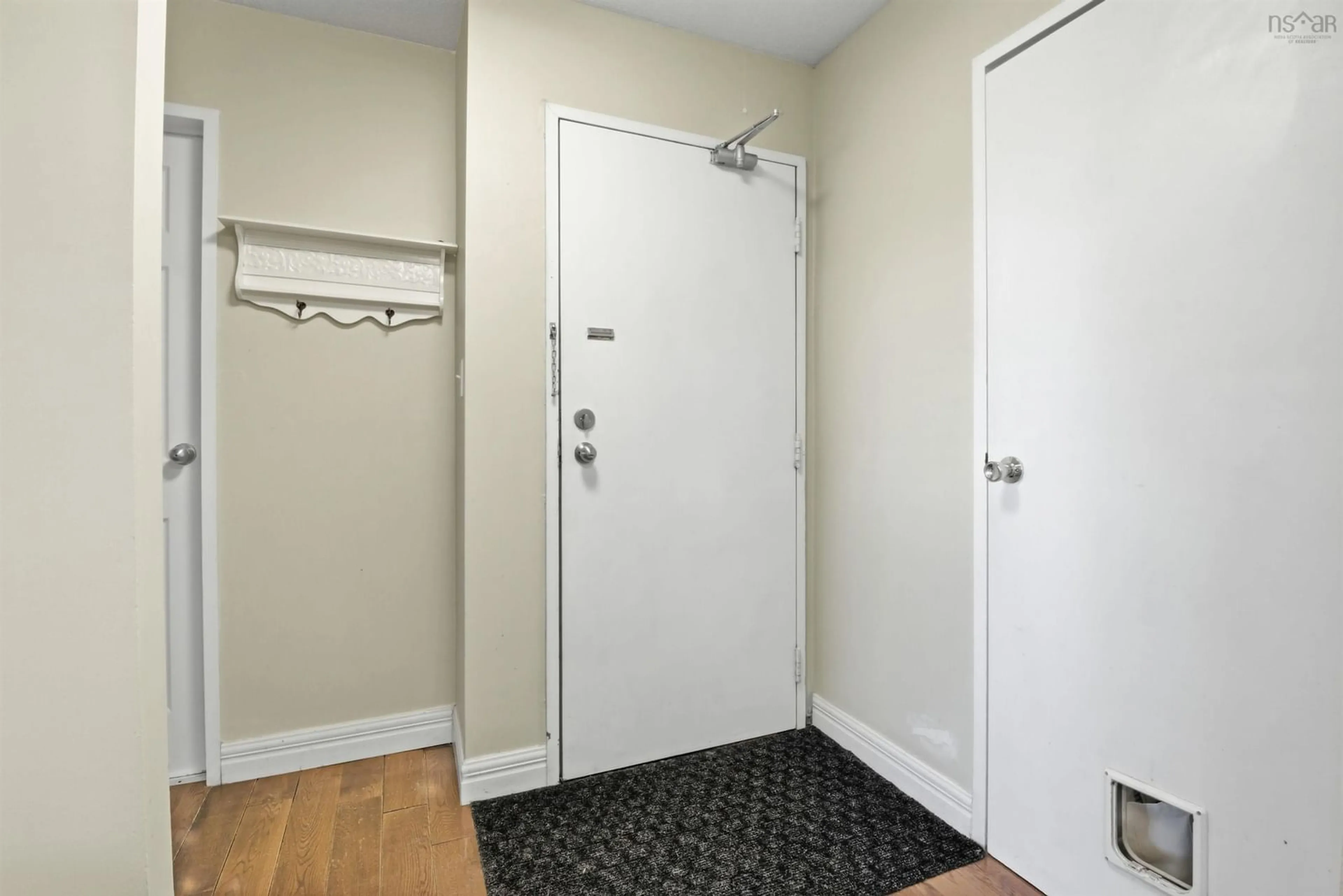 Indoor entryway for 32 Veronica Dr #303, Halifax Nova Scotia B3M 3V3