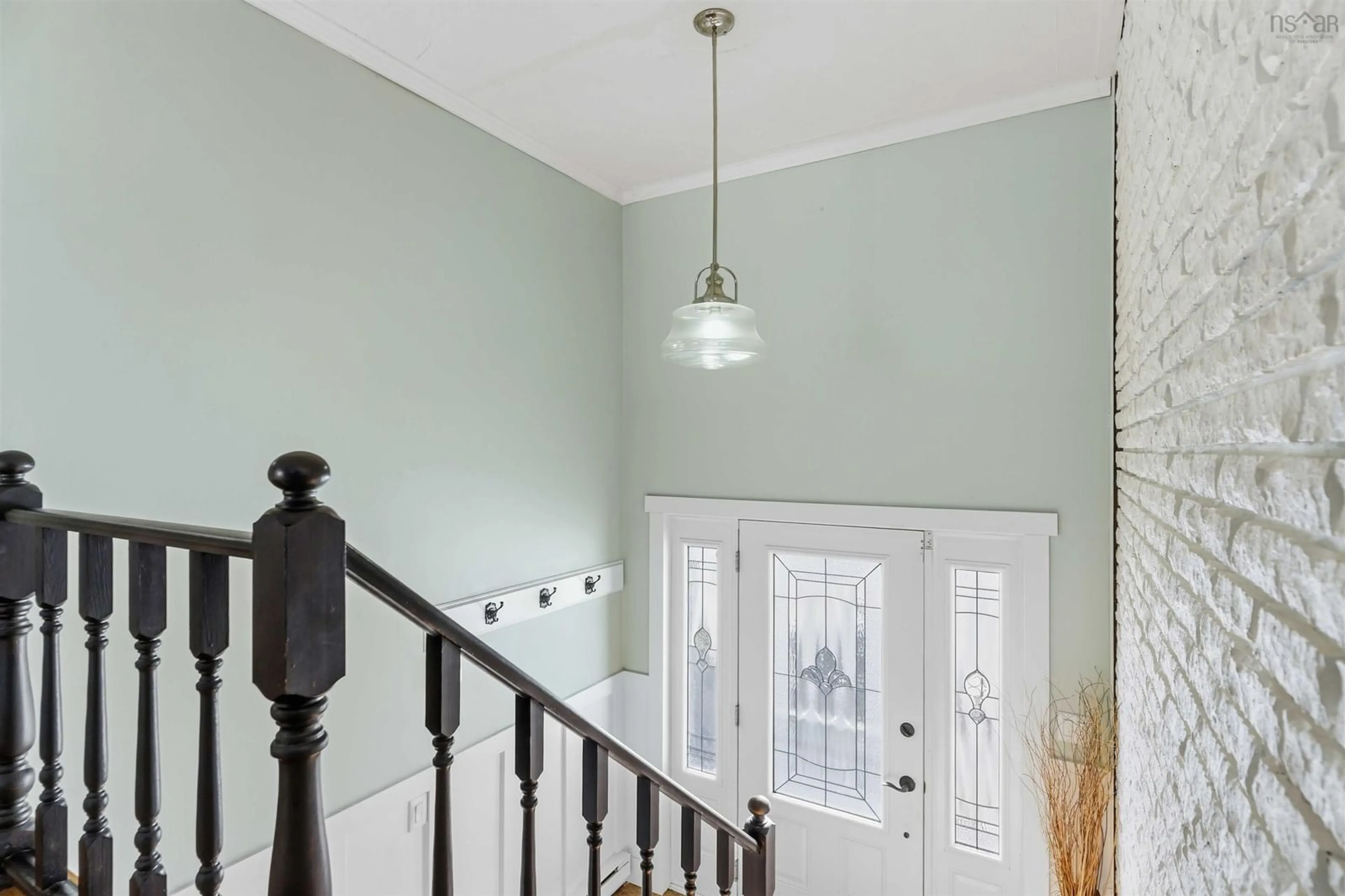 Indoor entryway for 893 Main St, Kingston Nova Scotia B0P 1R0