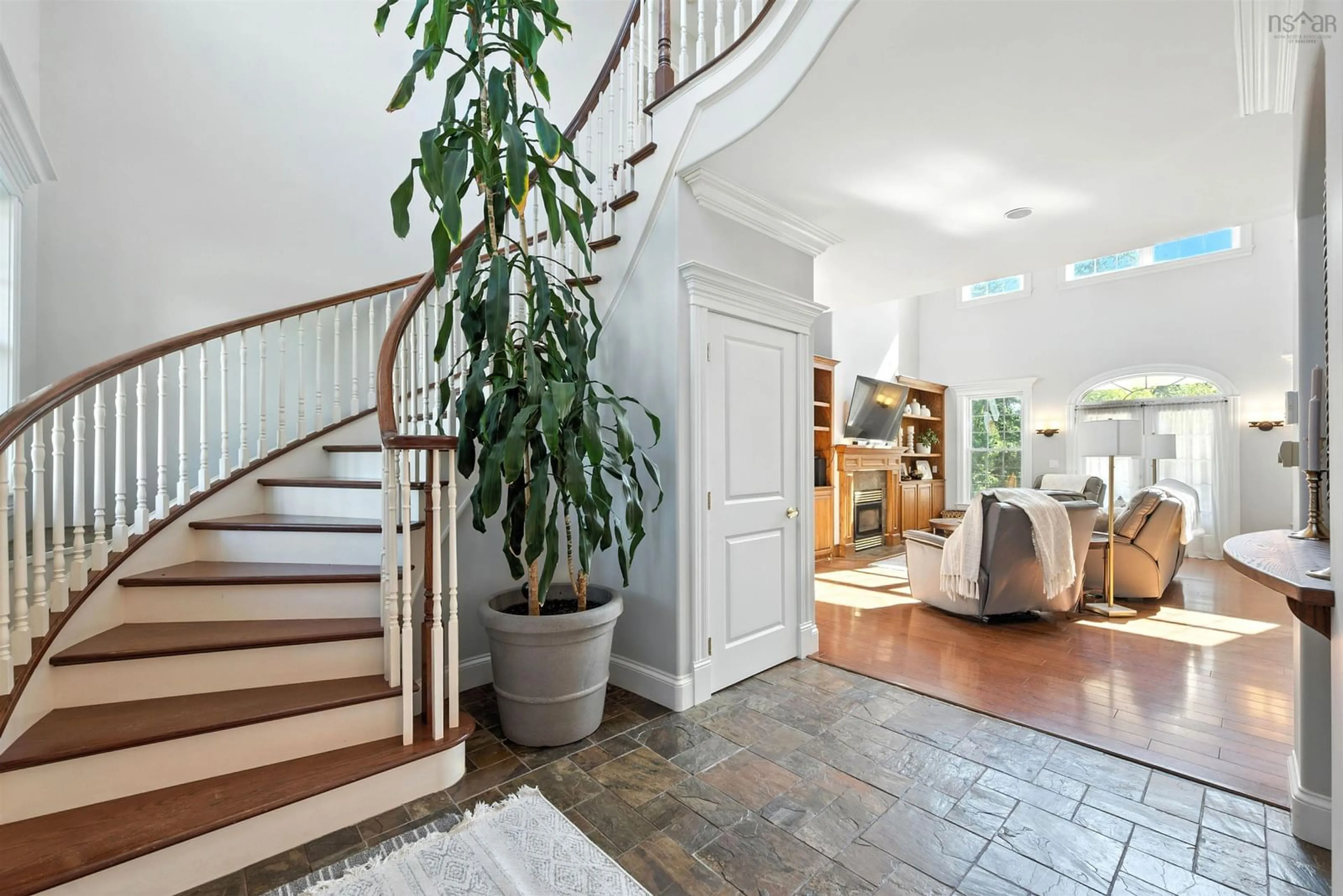 Indoor entryway for 712 Egypt Rd, Little Harbour Nova Scotia B0K 1X0