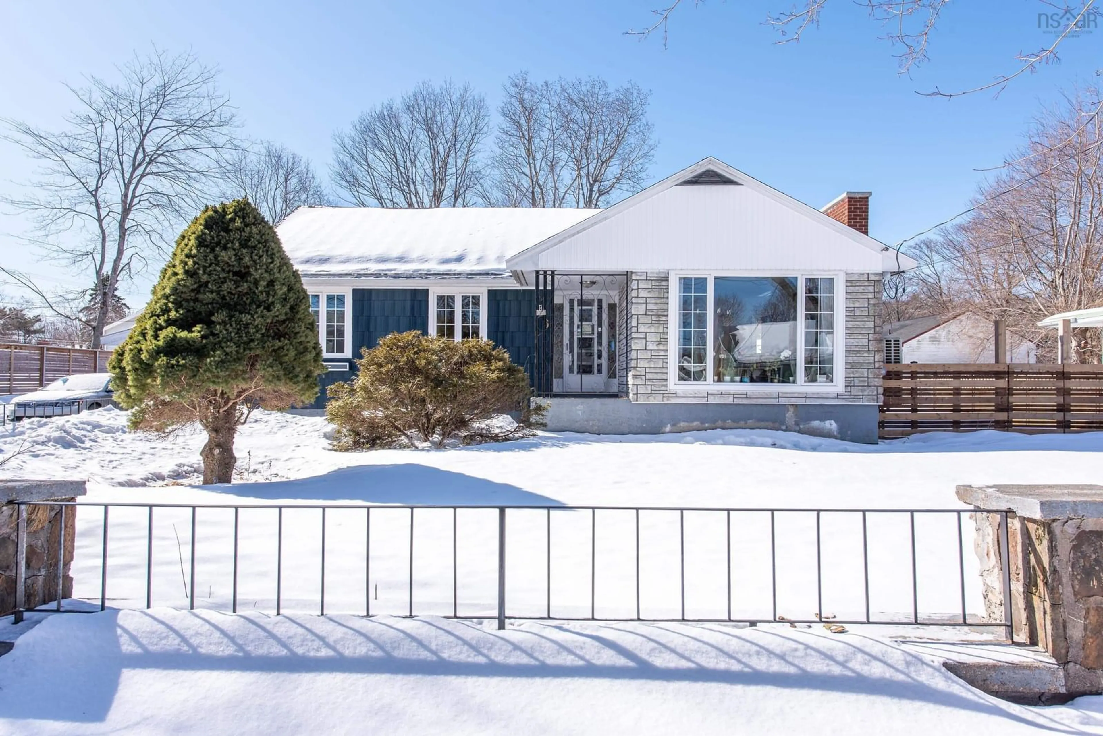 Unknown for 6 Colindale St, Halifax Nova Scotia B3P 1E3