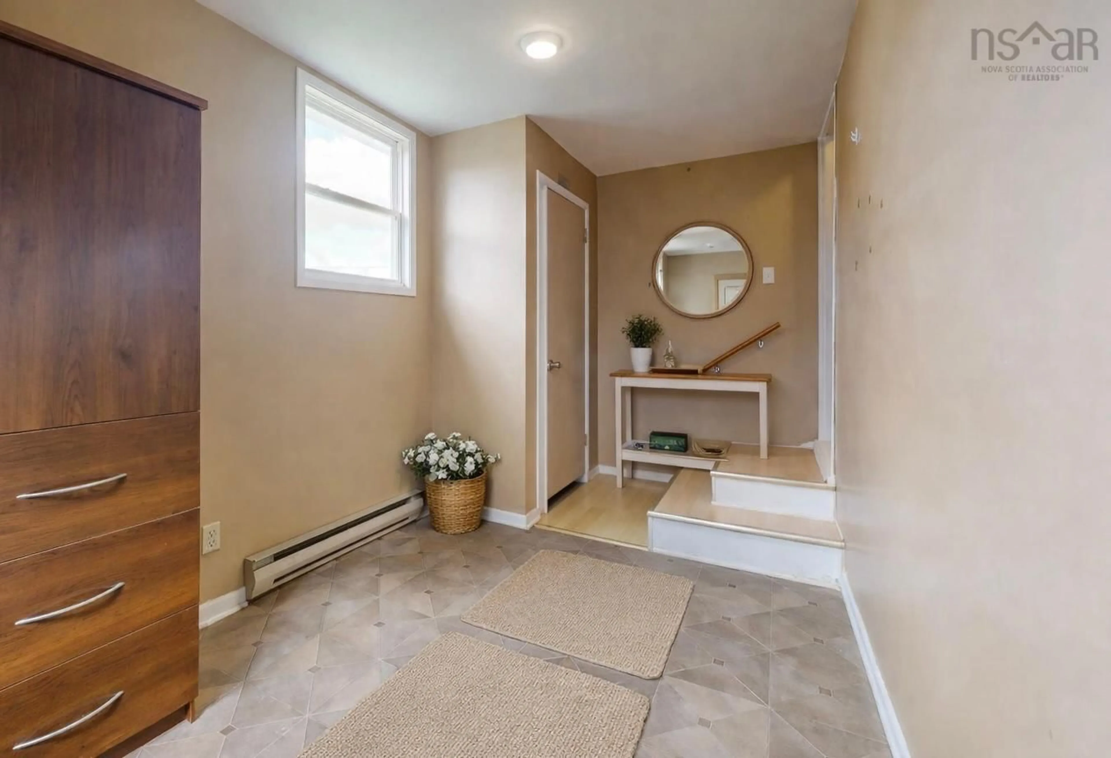 Indoor entryway for 98 Mclean St, Truro Nova Scotia B2N 4W3