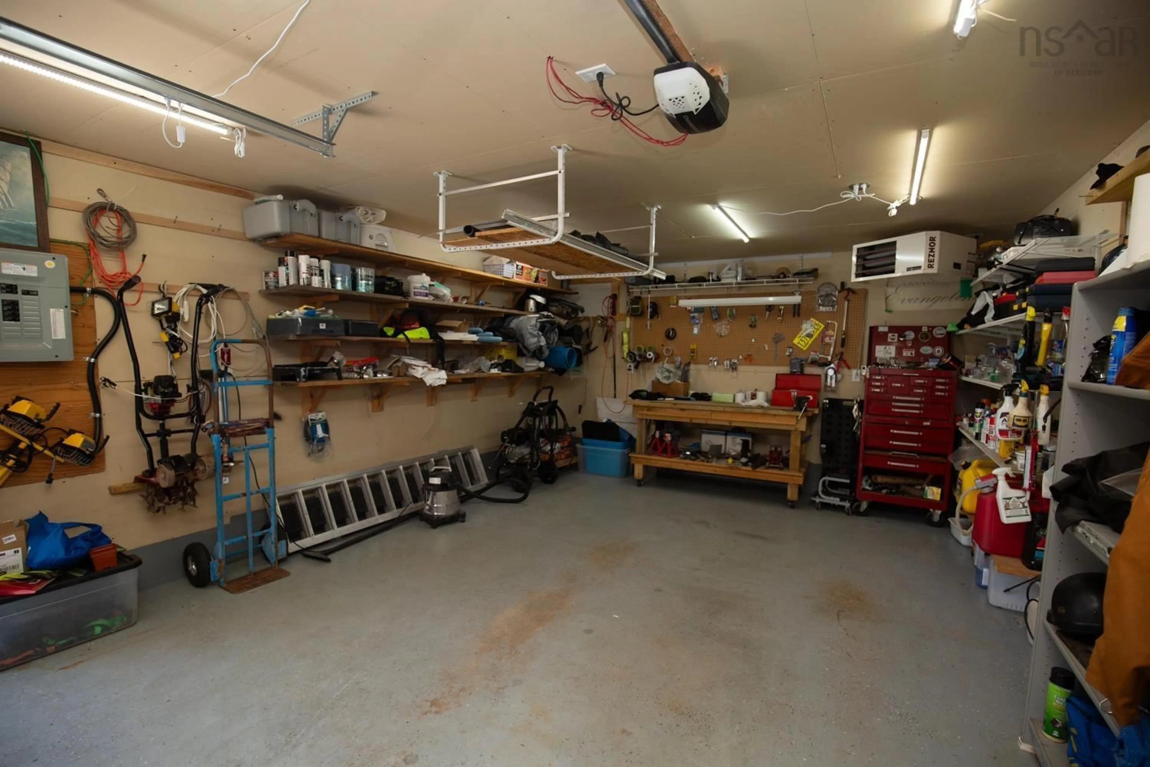 Indoor garage for 33 Dresden Way, Debert Nova Scotia B0M 1G0