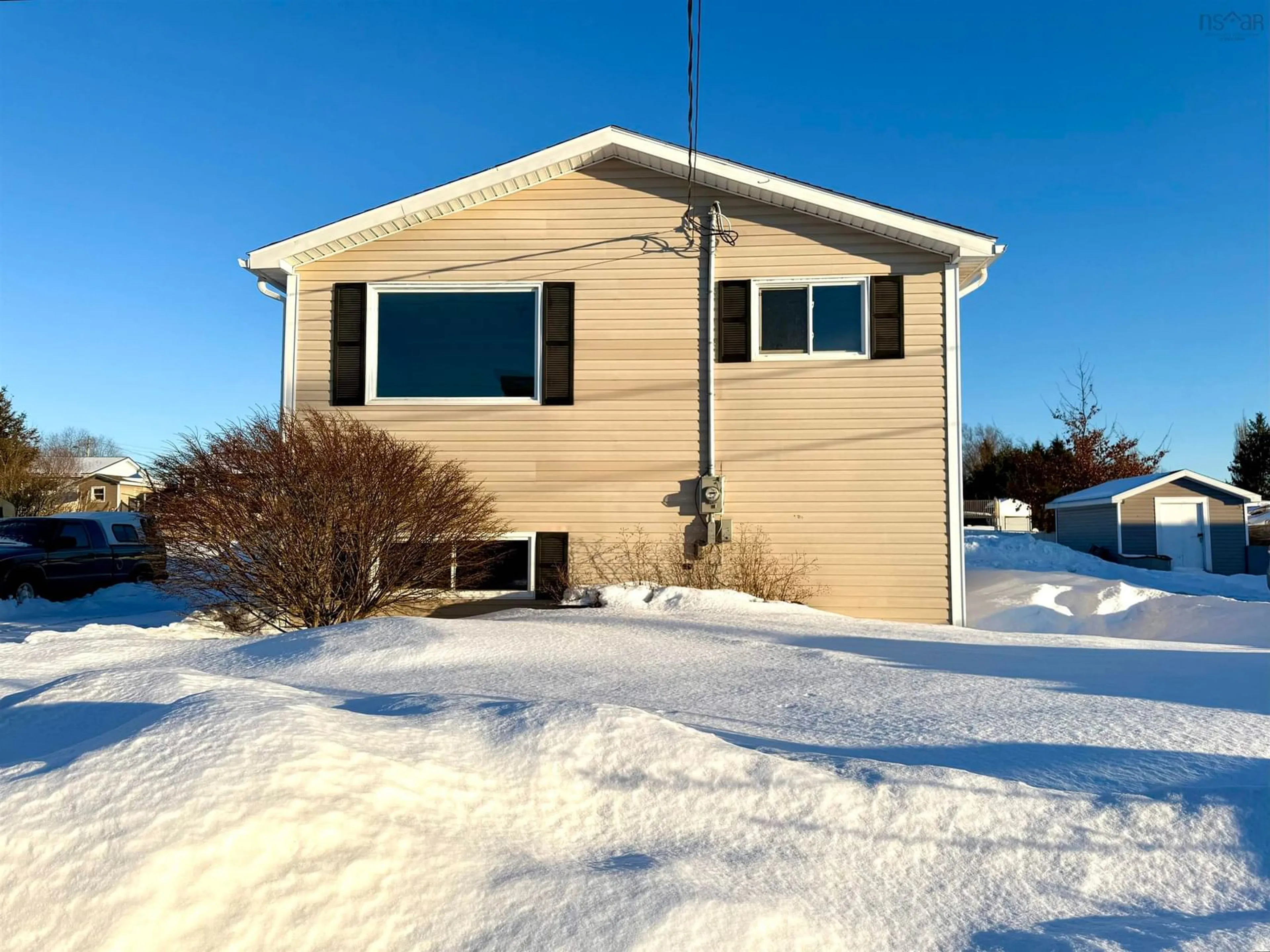 Home with vinyl exterior material, unknown for 20 Dickey St, Amherst Nova Scotia B4H 2H9