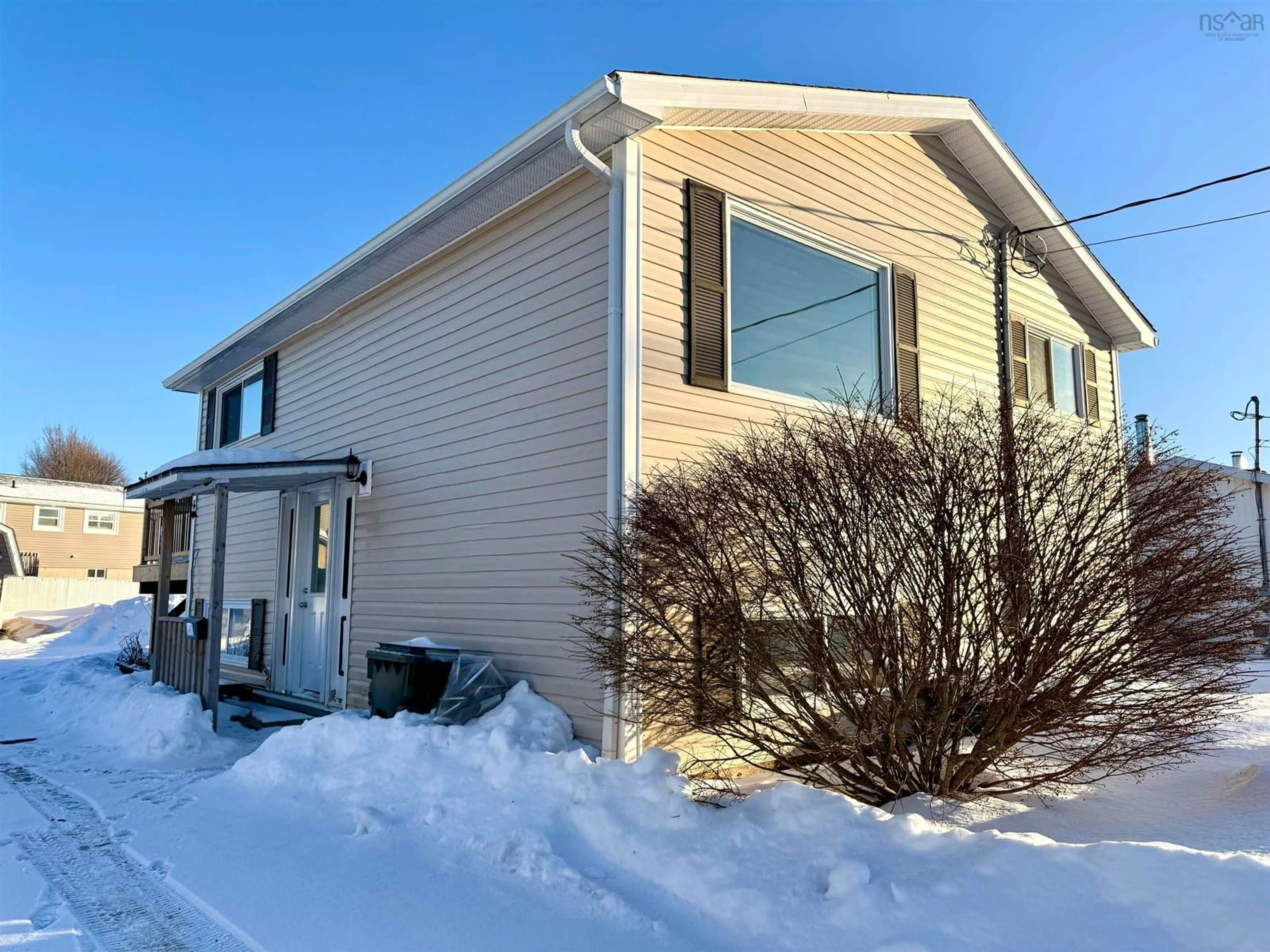 Home with vinyl exterior material, unknown for 20 Dickey St, Amherst Nova Scotia B4H 2H9