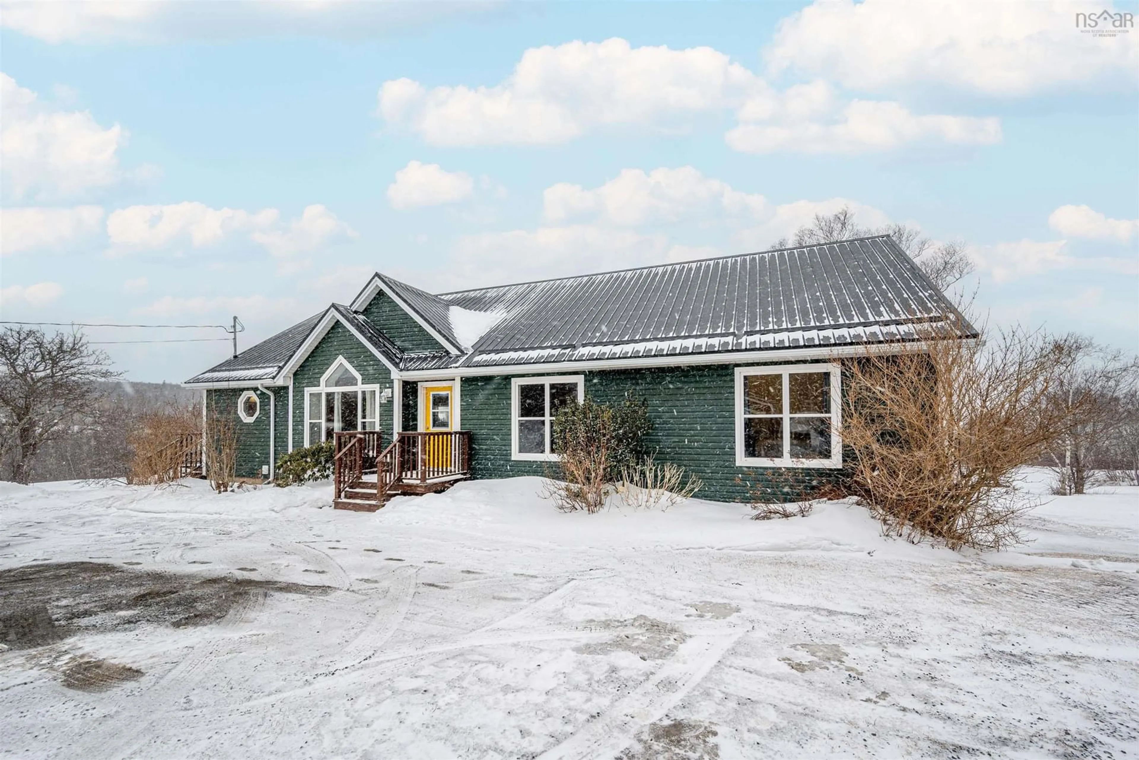 A pic from outside/outdoor area/front of a property/back of a property/a pic from drone, building for Pembroke Wharf Rd, Pembroke Nova Scotia B0N 2A0