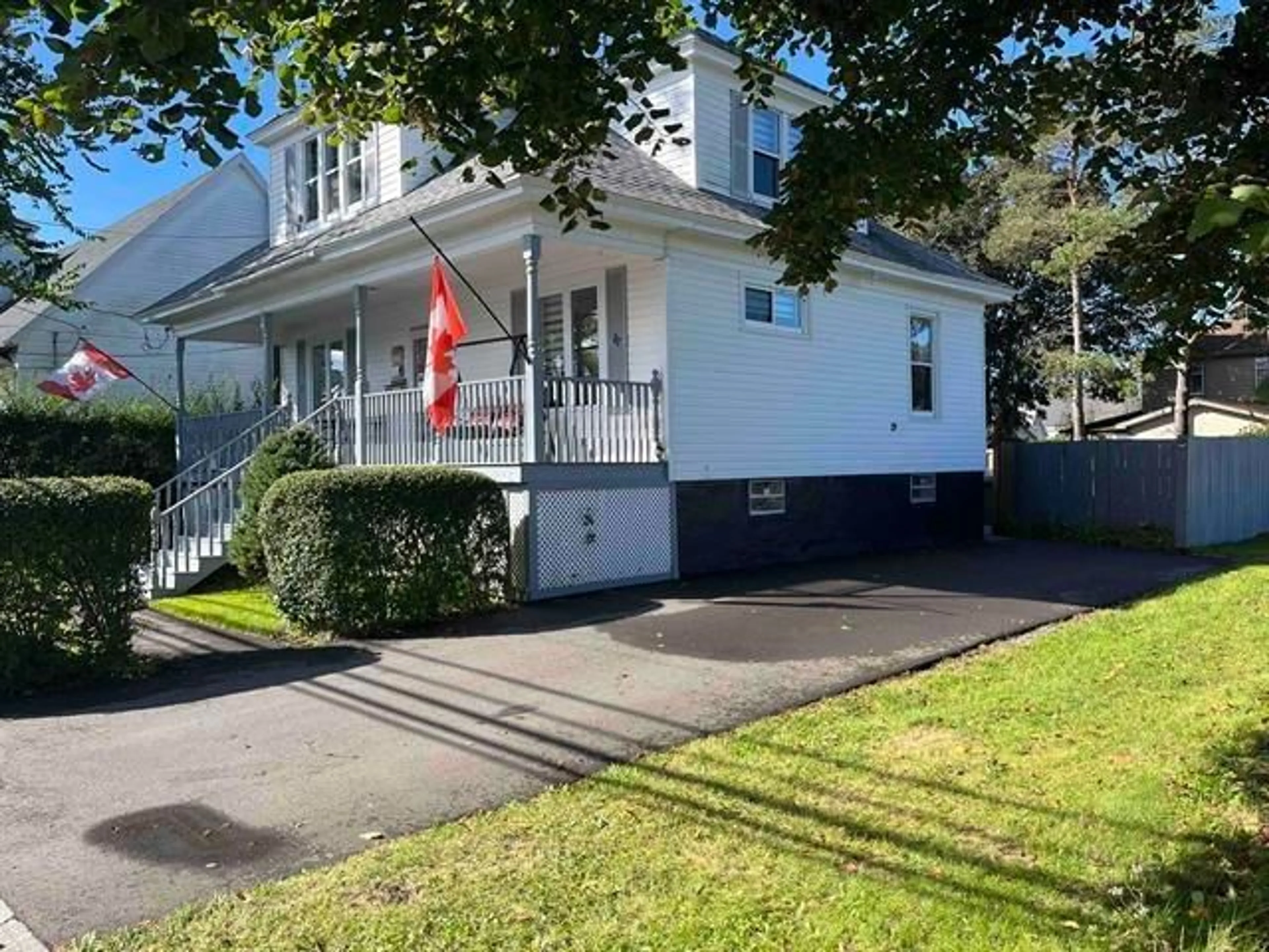 A pic from outside/outdoor area/front of a property/back of a property/a pic from drone, street for 50 Pierce St, North Sydney Nova Scotia B2A 1M9