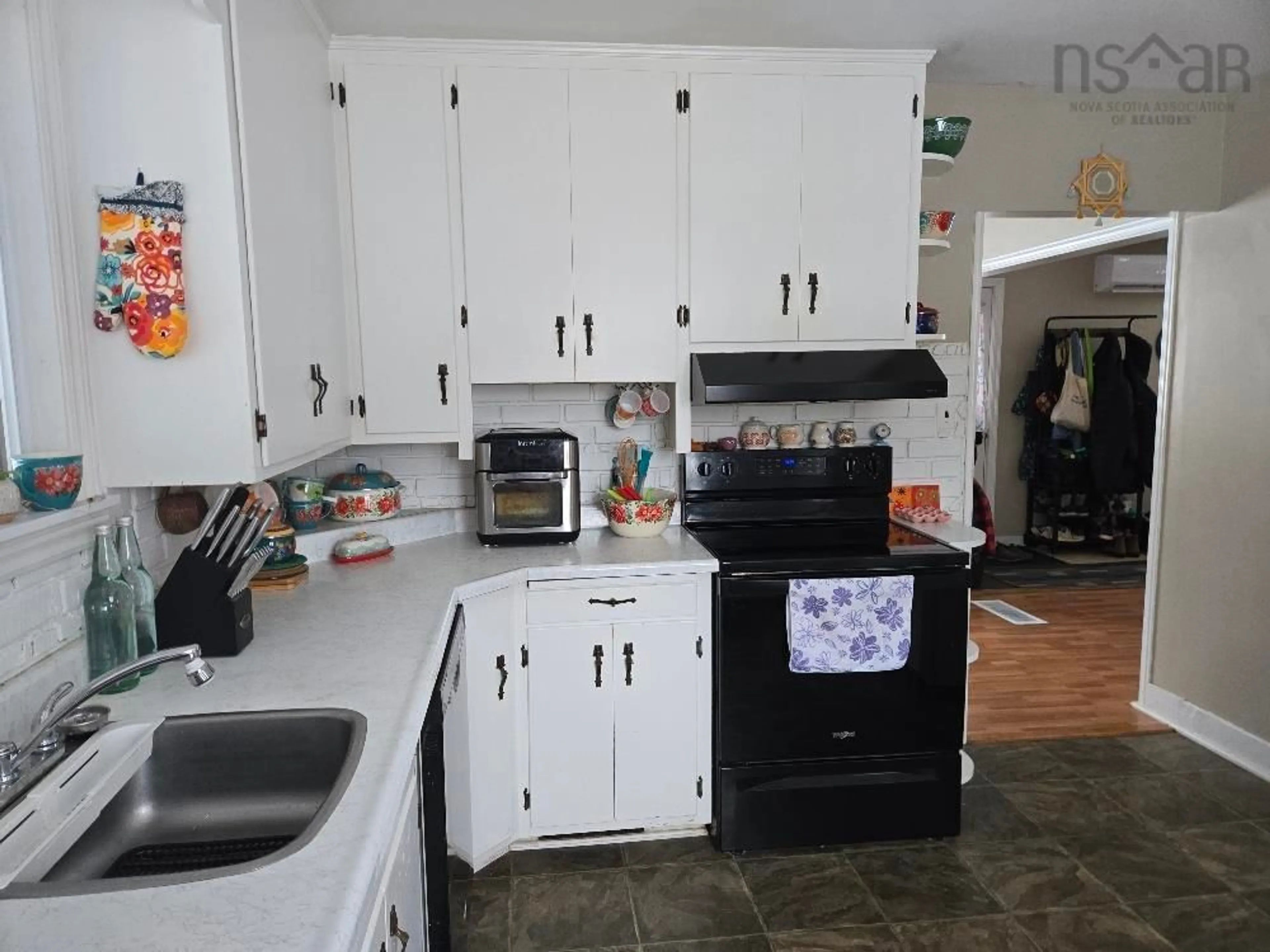 Standard kitchen, unknown for 95 Higgins St, Truro Nova Scotia B2N 2L6