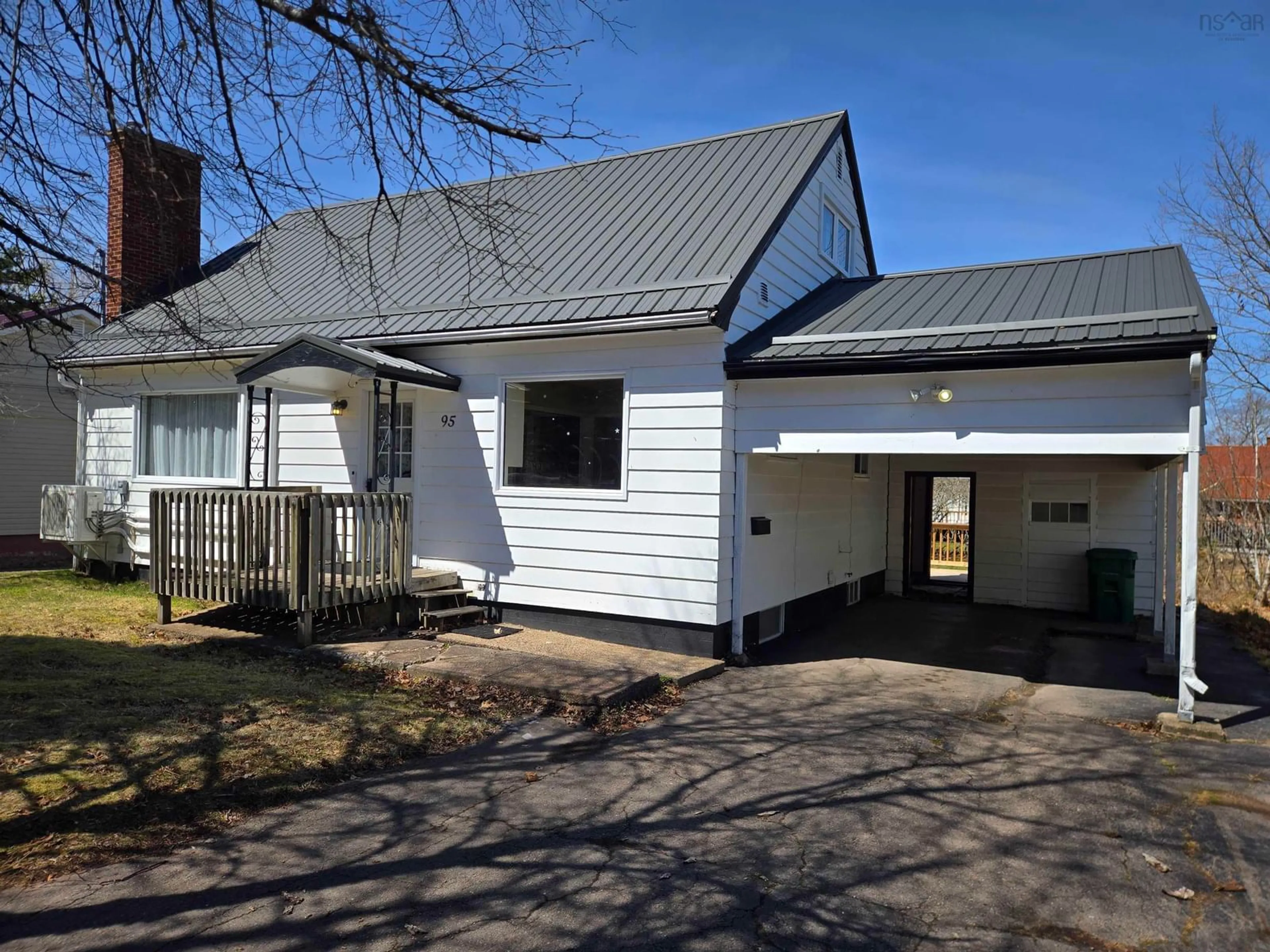 A pic from outside/outdoor area/front of a property/back of a property/a pic from drone, street for 95 Higgins St, Truro Nova Scotia B2N 2L6