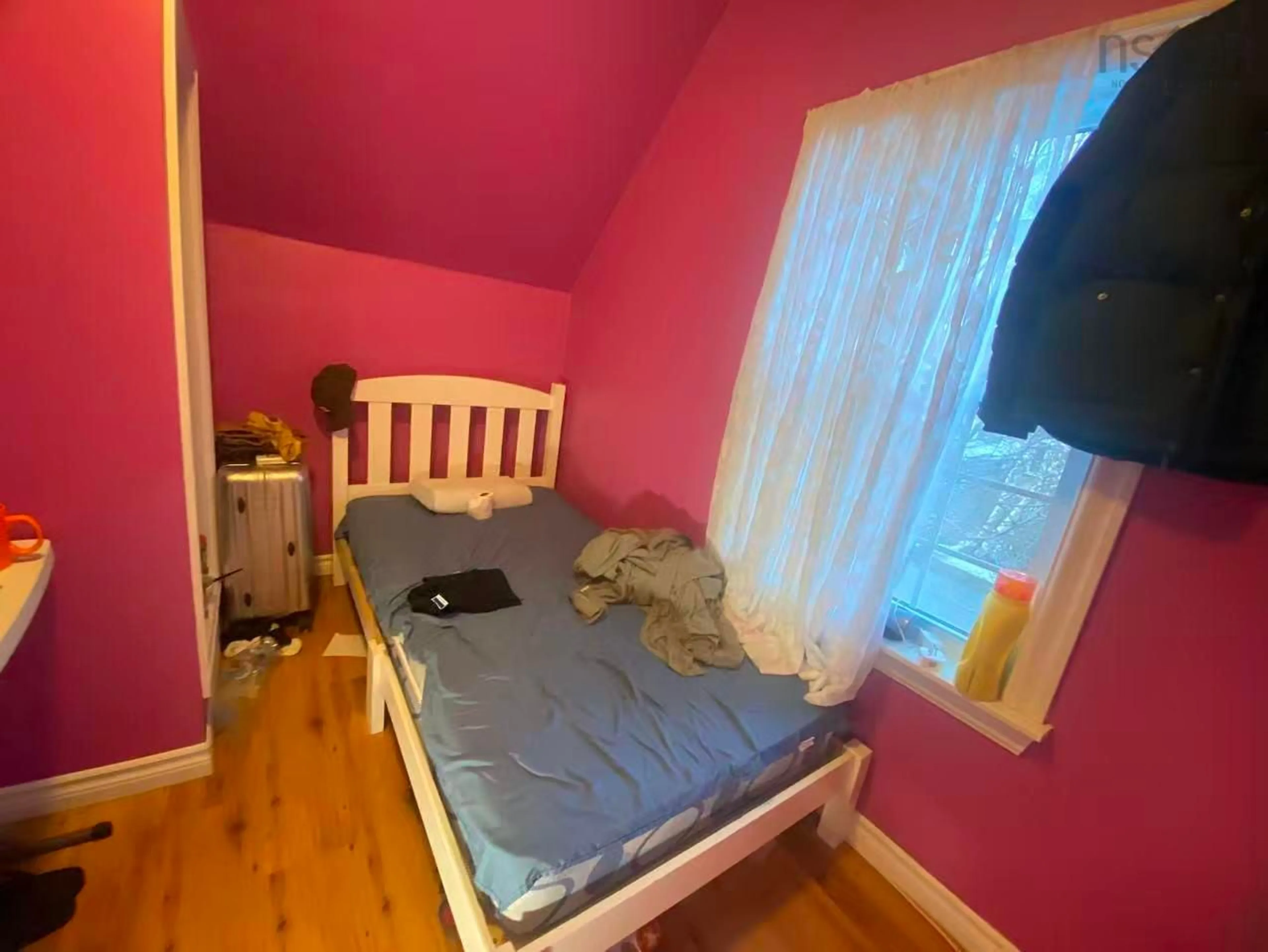 A pic of a room for 5 Byng St, Glace Bay Nova Scotia B1A 3G9