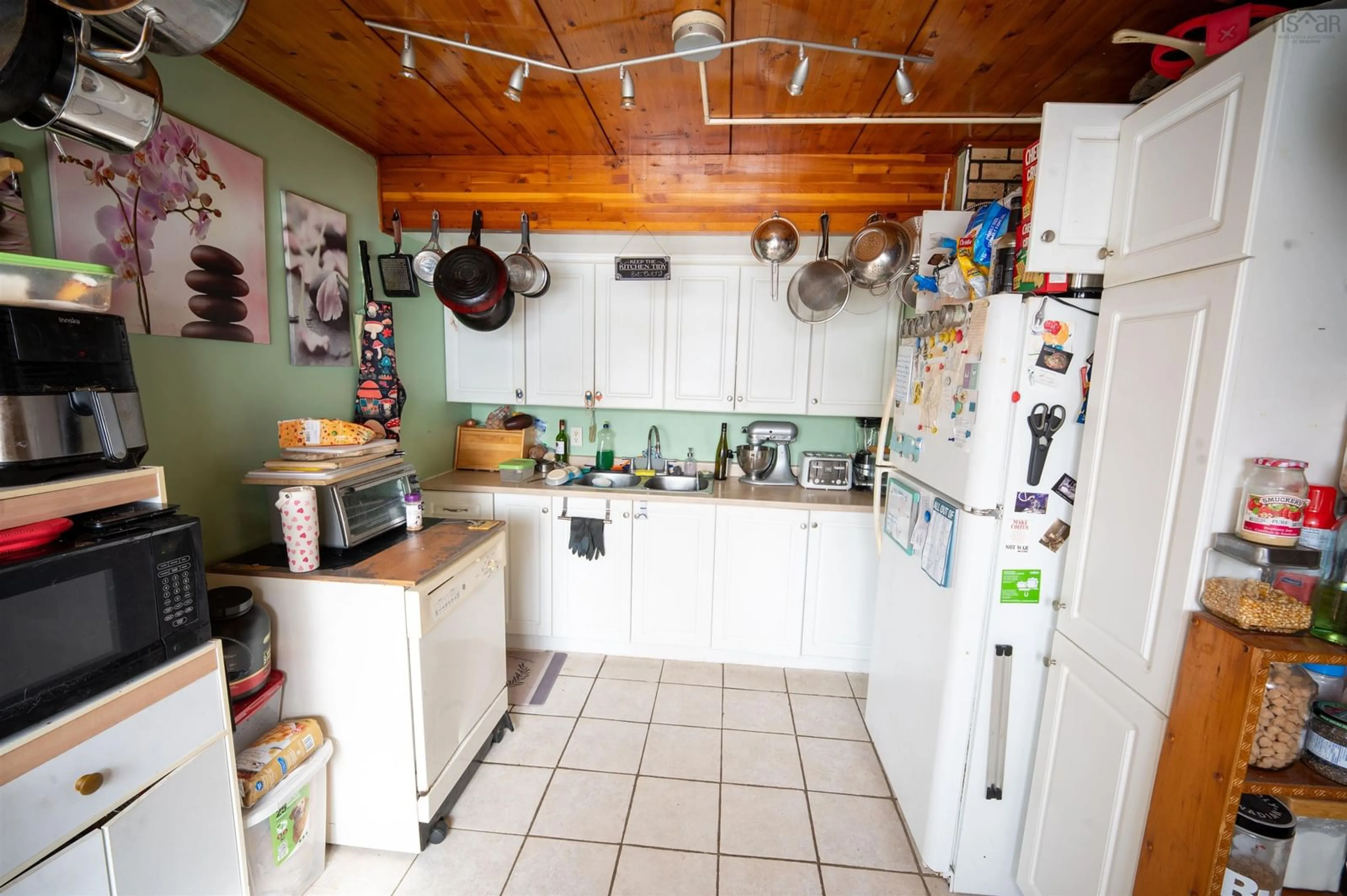 Standard kitchen, unknown for 68 Ridgevalley Rd, Halifax Nova Scotia B3P 2J9