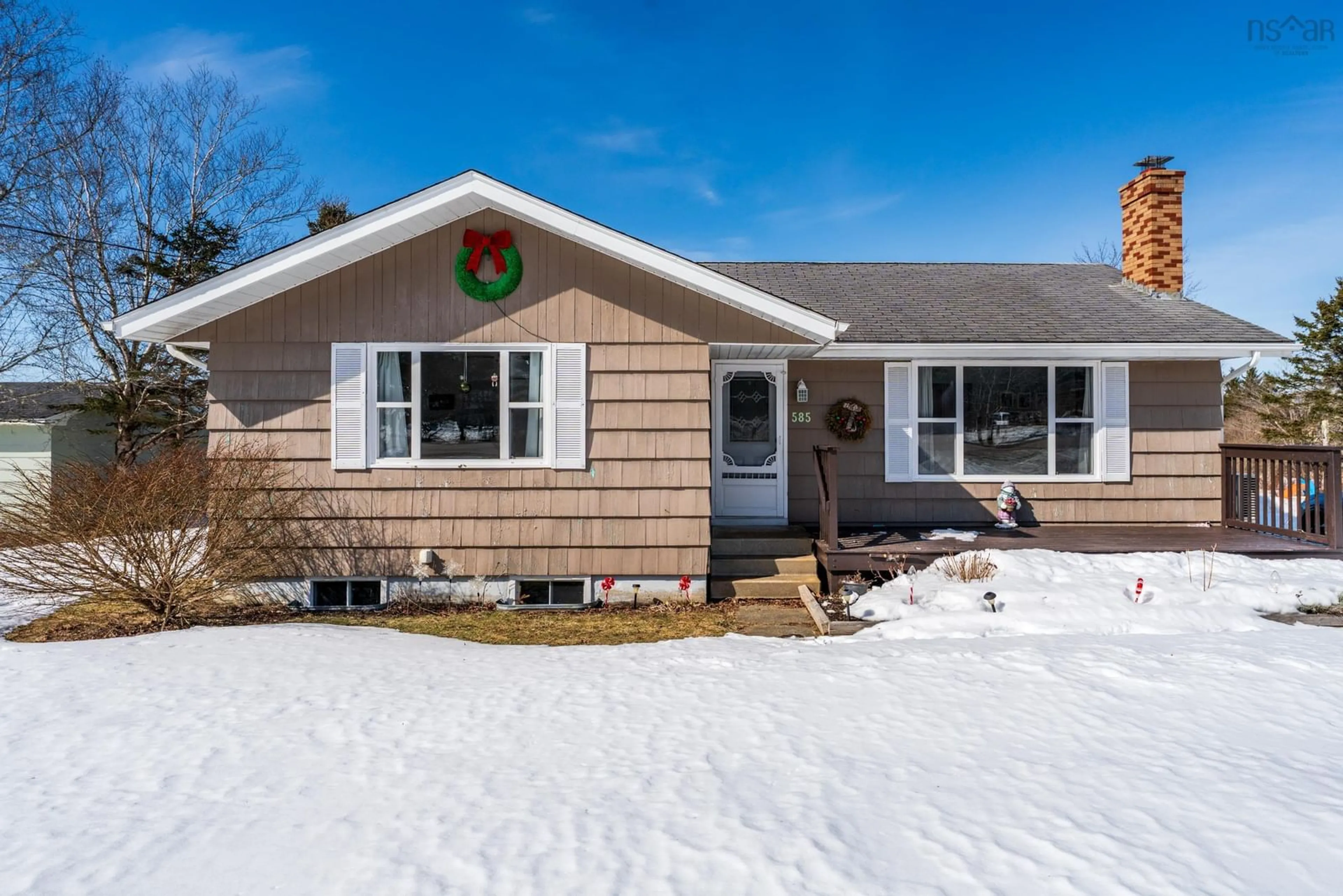 Home with vinyl exterior material, street for 585 Highway 340, South Ohio Nova Scotia B5A 5N1