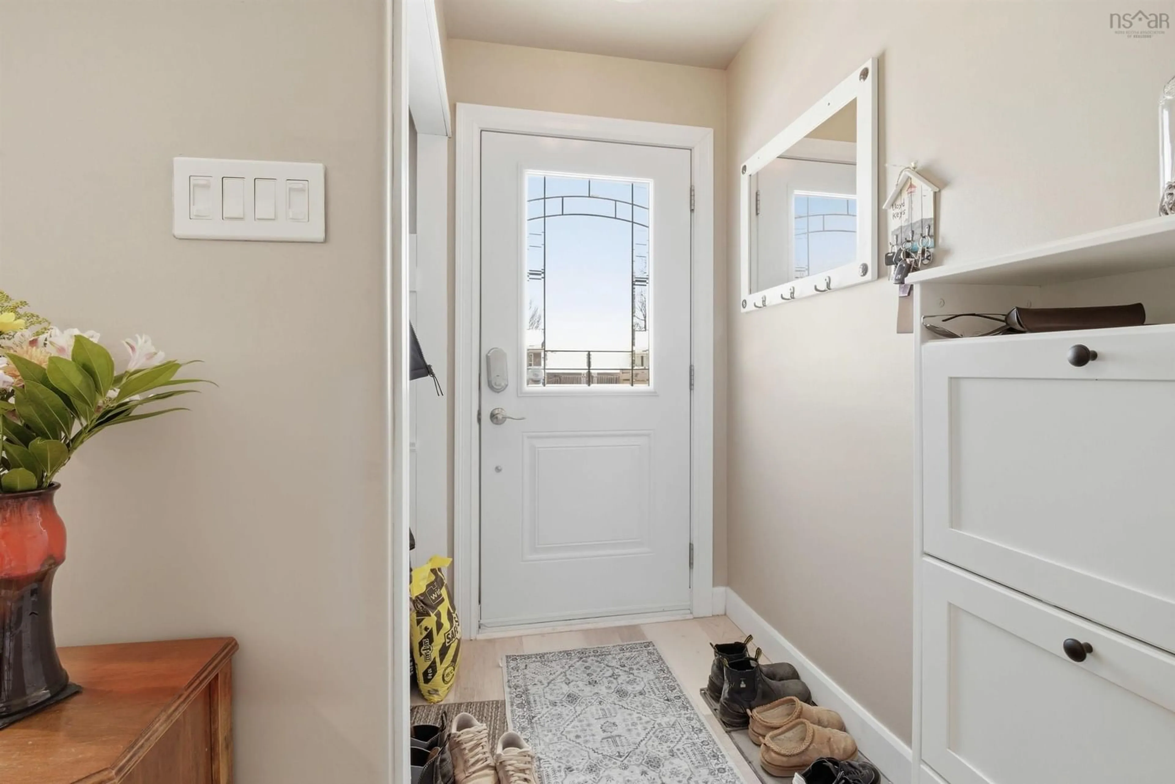 Indoor entryway for 216 Stokil Dr, Lower Sackville Nova Scotia B4C 3C3