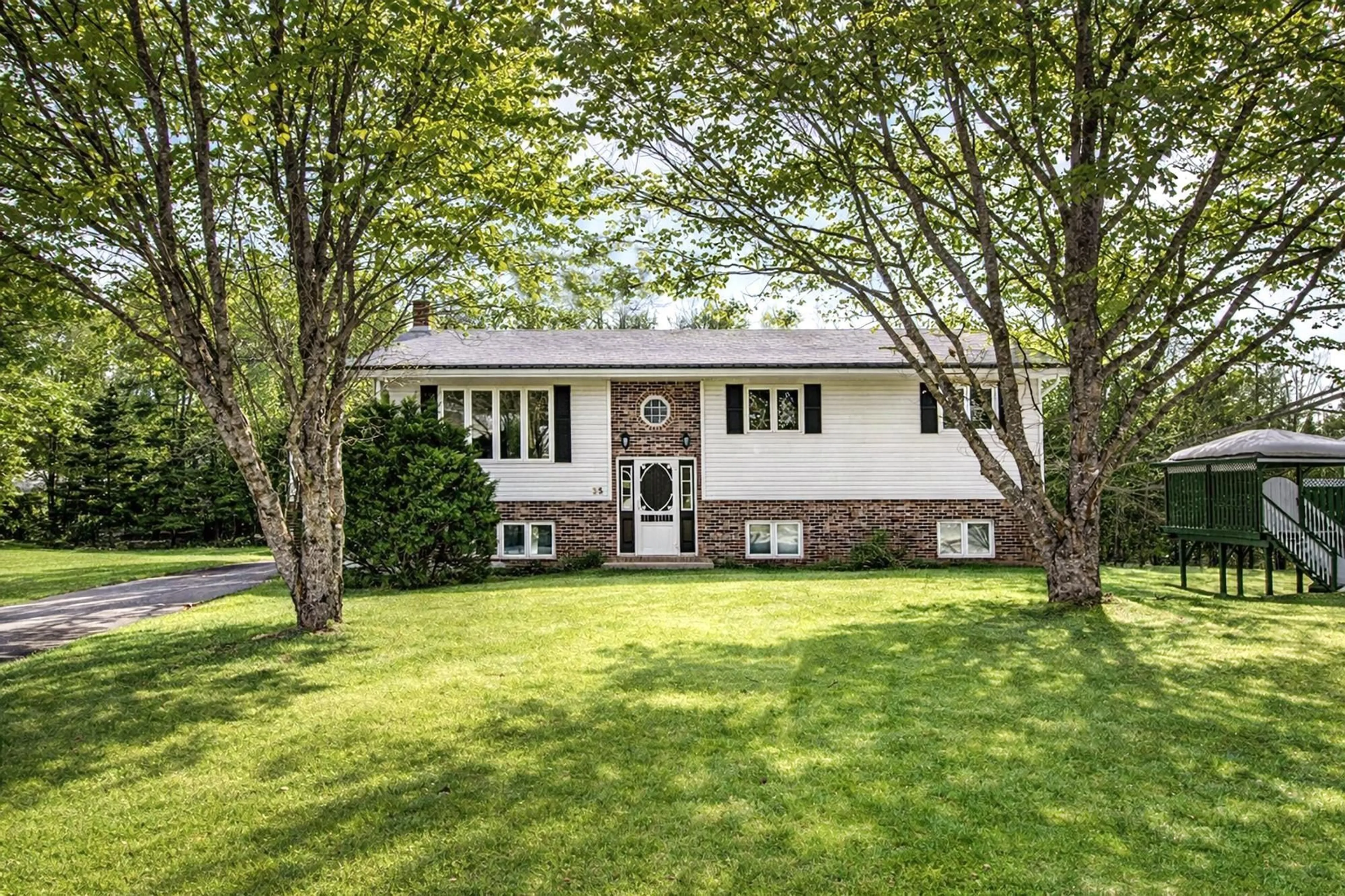 Home with vinyl exterior material, street for 35 Poplar Dr, Lantz Nova Scotia B2S 1X1